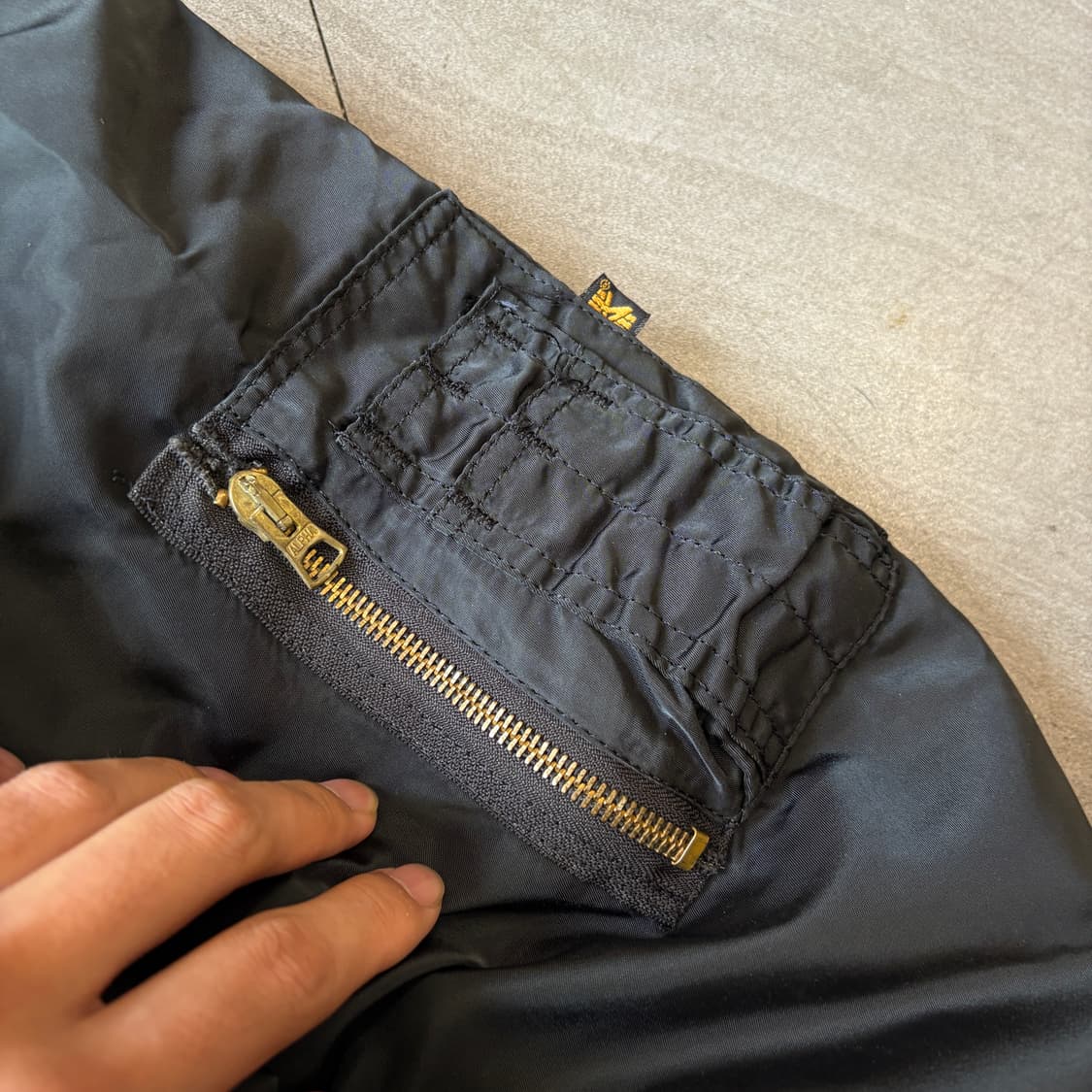 알파인더스트리 정품 블랙 ma-1 자켓 상품이미지6