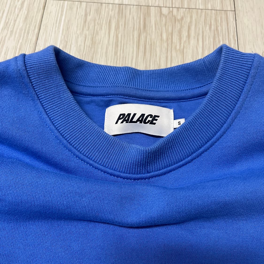팔라스 유니버스 블루 맨투맨 티셔츠 s사이즈 상품이미지2