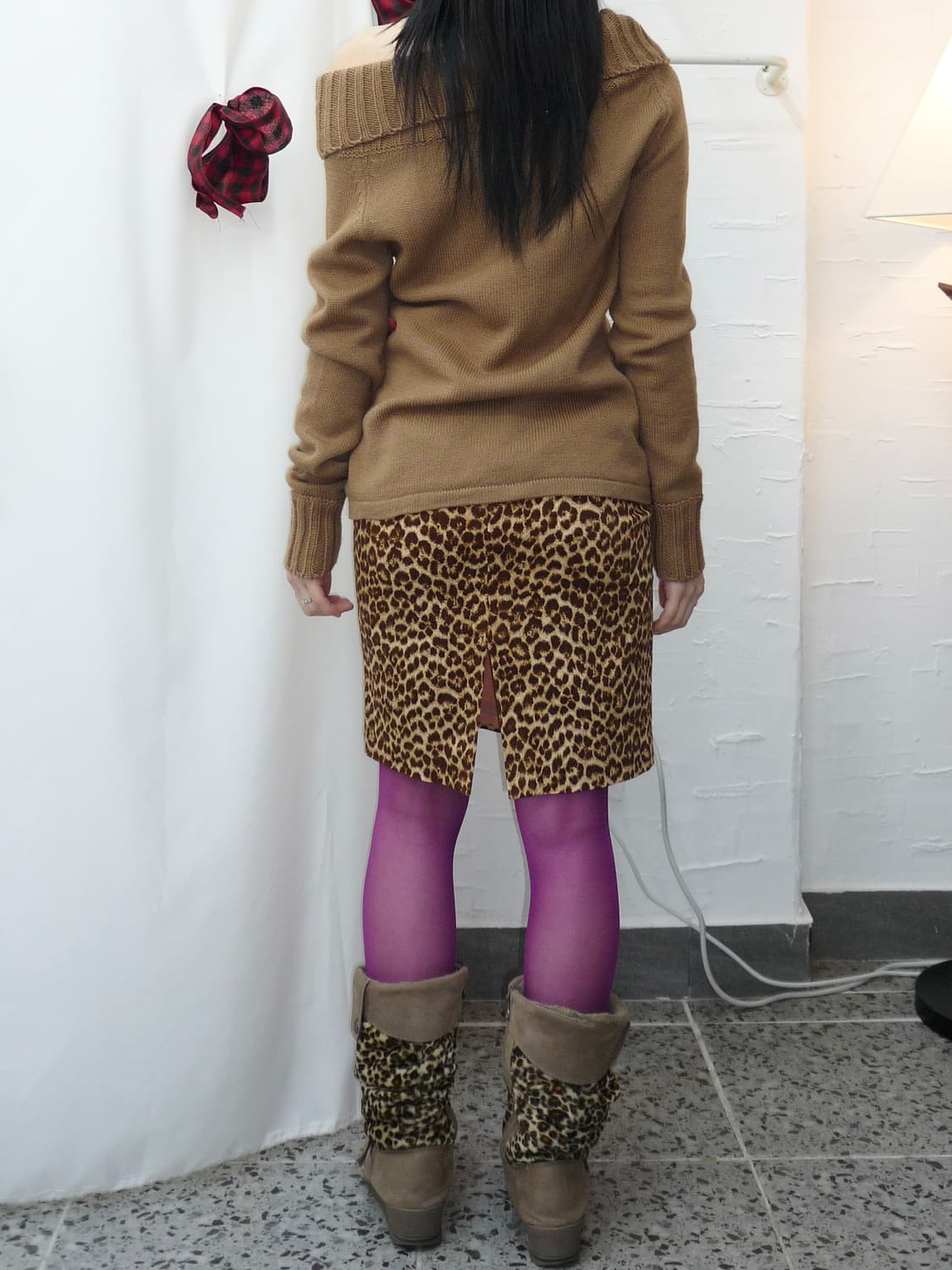 Folded neck off-shoulder knit 상품이미지4