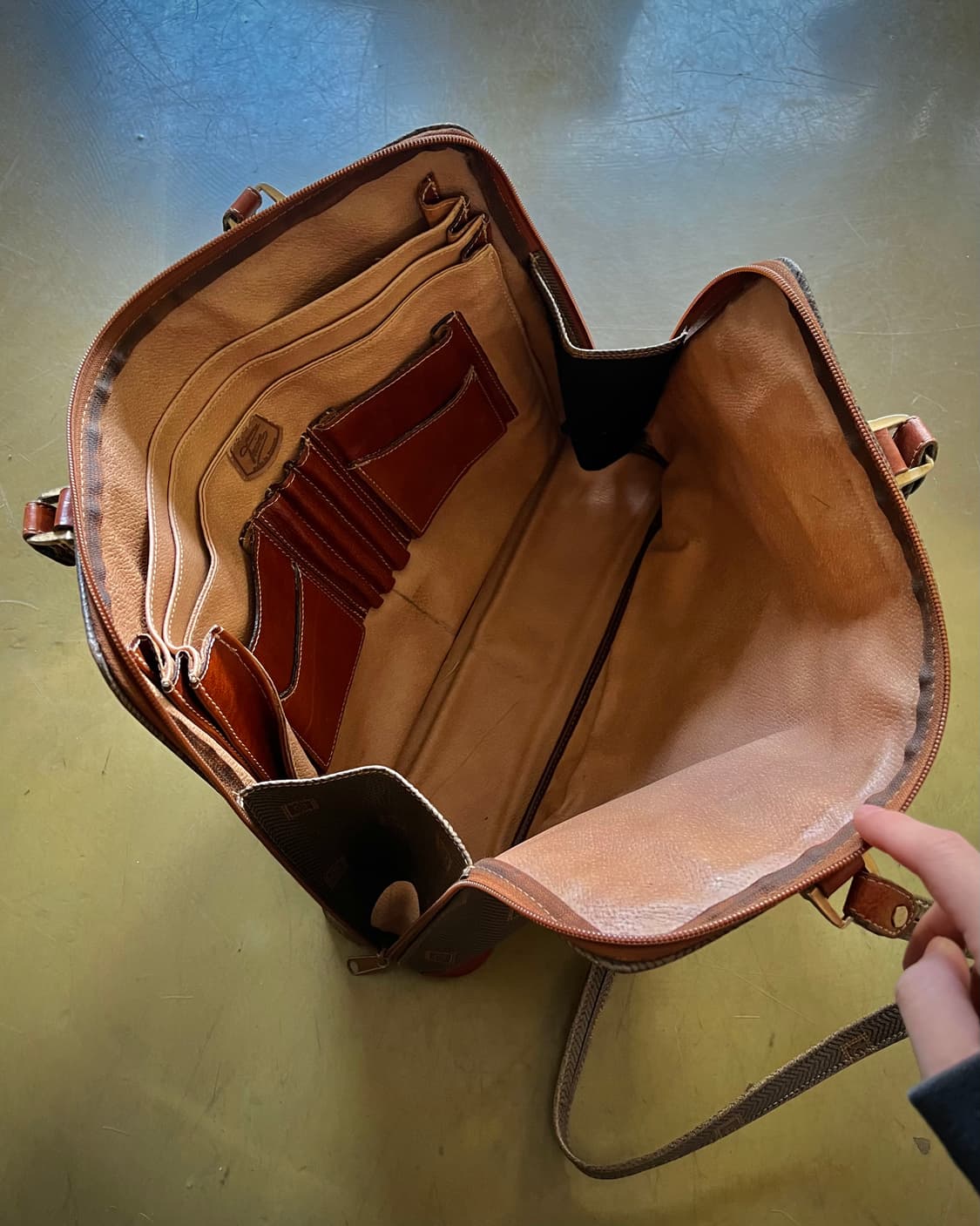 TEXIER France Made Leather Shoulder Bag 상품이미지9