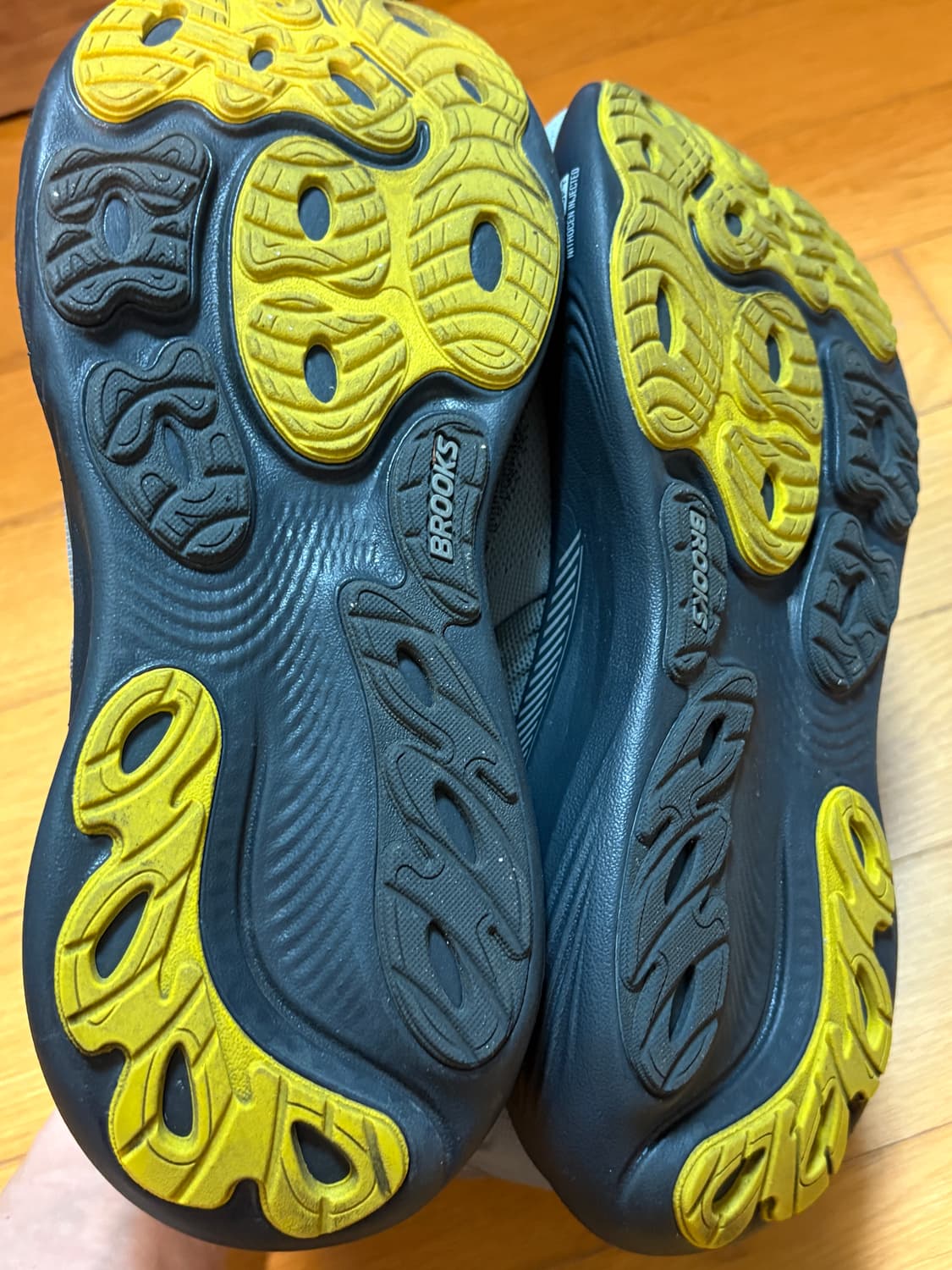 브룩스 러닝 아드레날린 gts25 9사이즈 상품이미지3