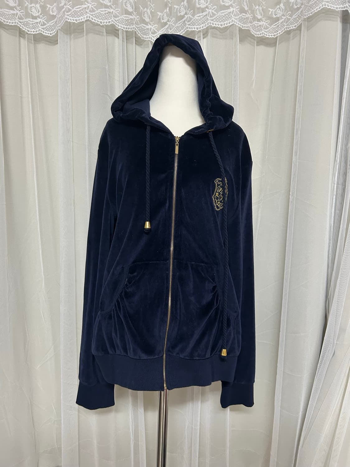 벨벳 헬로키티 네이비 집업 상품이미지2