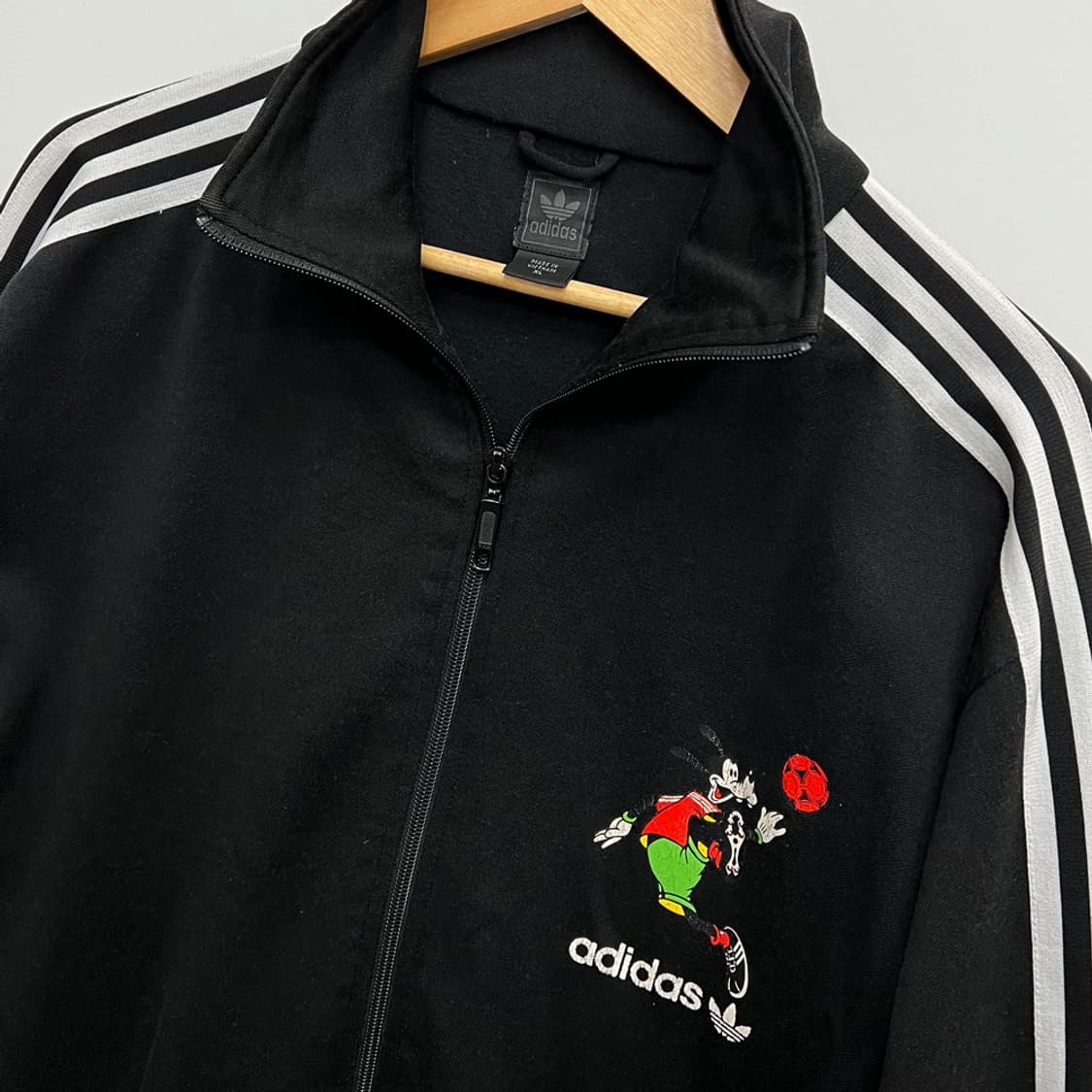 아디다스 X 디즈니 구피 트랙탑 져지 XL 상품이미지3