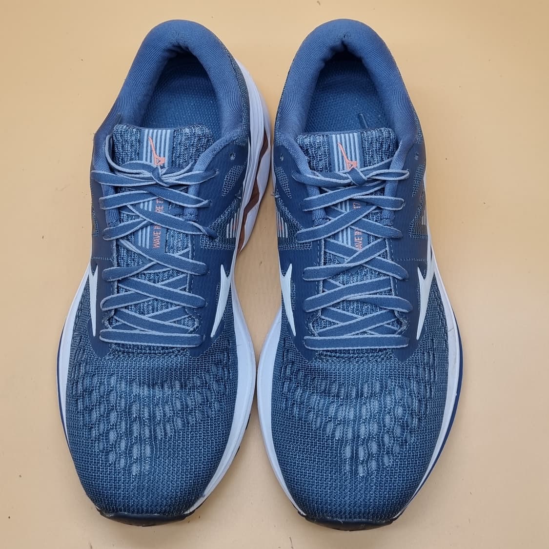 미즈노 인스파이어 웨이브17 런닝화250 상품이미지2