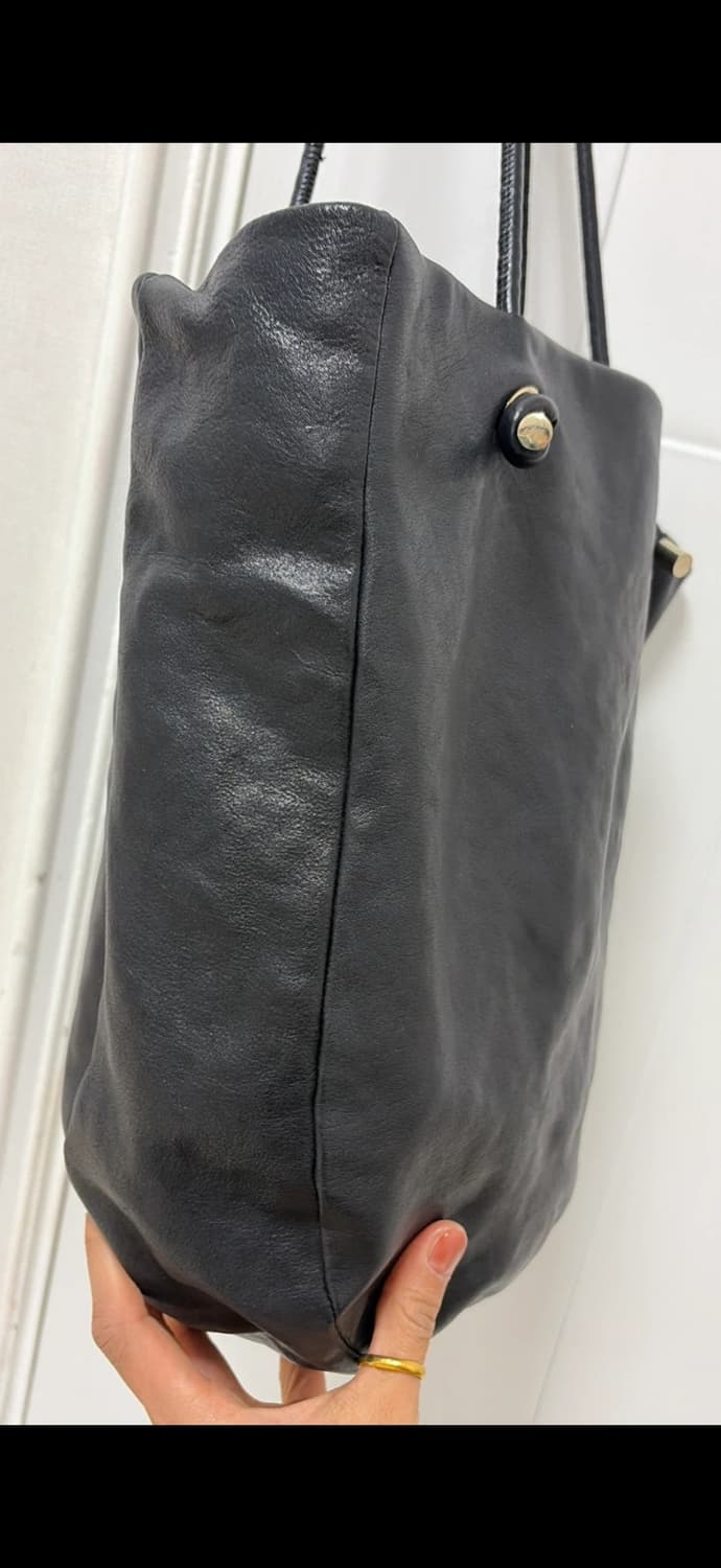 Vince 블랙 소가죽 숄더백 정품 상품이미지7