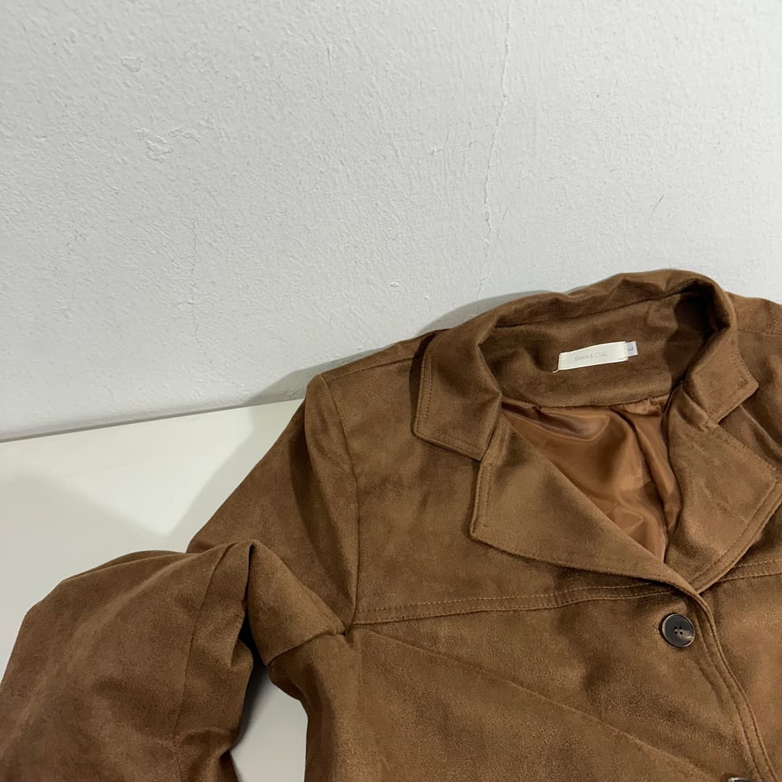 우먼L 빈티지 클래식핏 3버튼 스웨이드 블레이저 상품이미지3