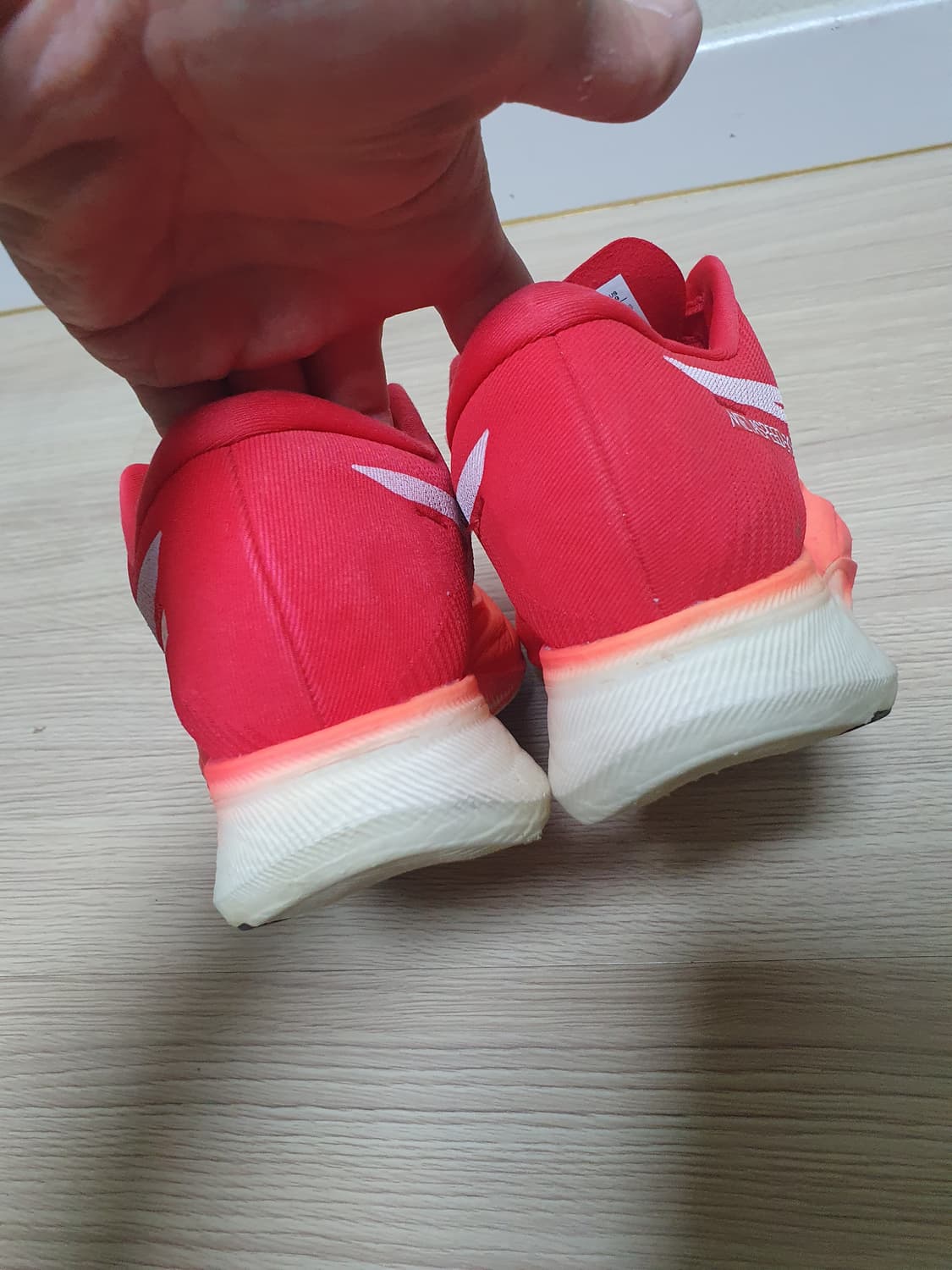 아식스 메타스피드 스카이 러닝화 270 상품이미지6