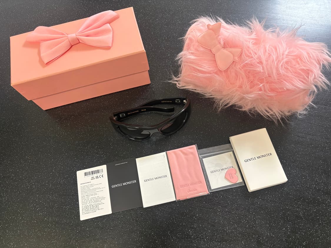 젠틀몬스터 제니 젠틀살롱 슈브드니니 01 블랙 상품이미지4