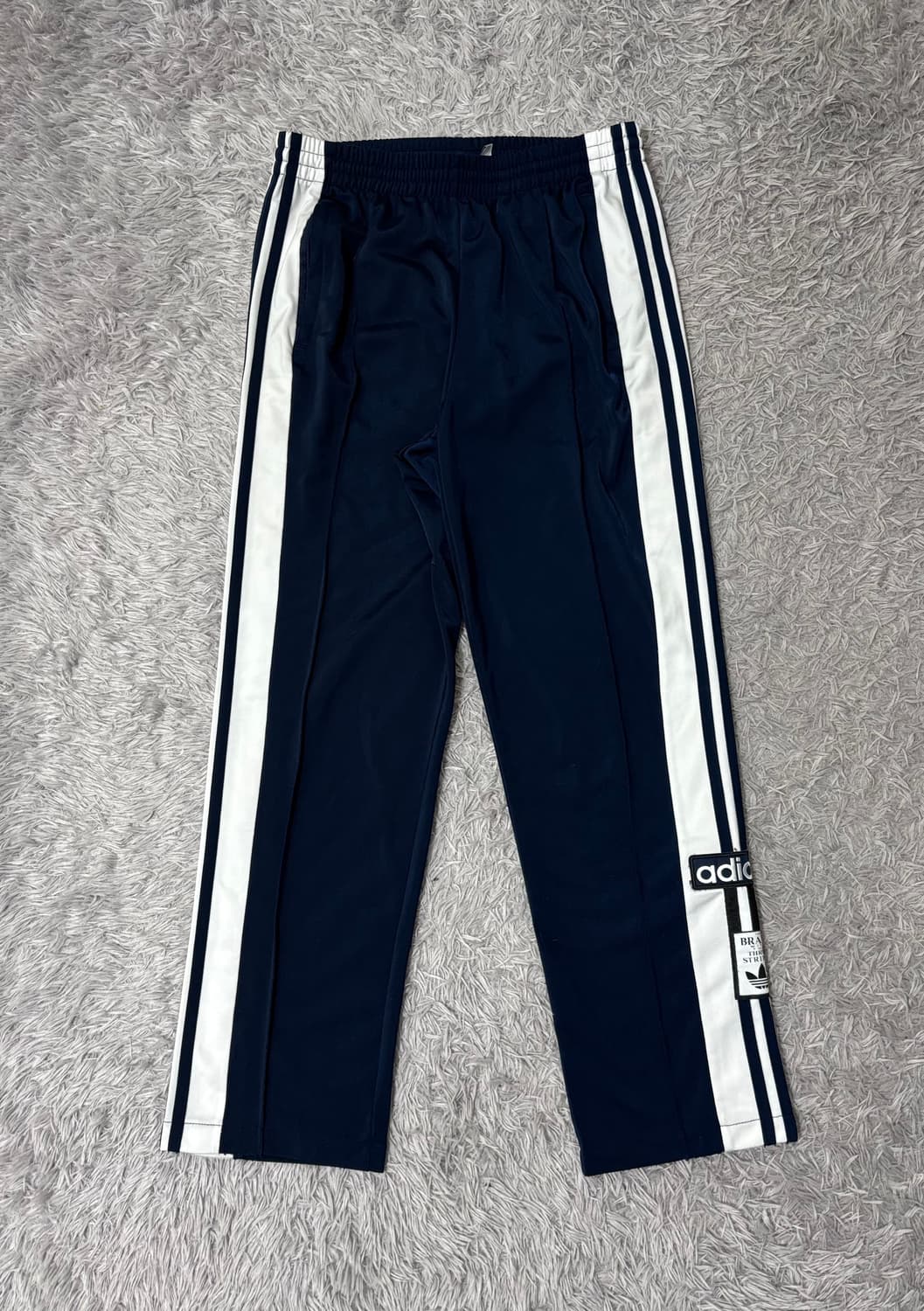 아디다스 네이비 스냅버튼 트랙팬츠 상품이미지3