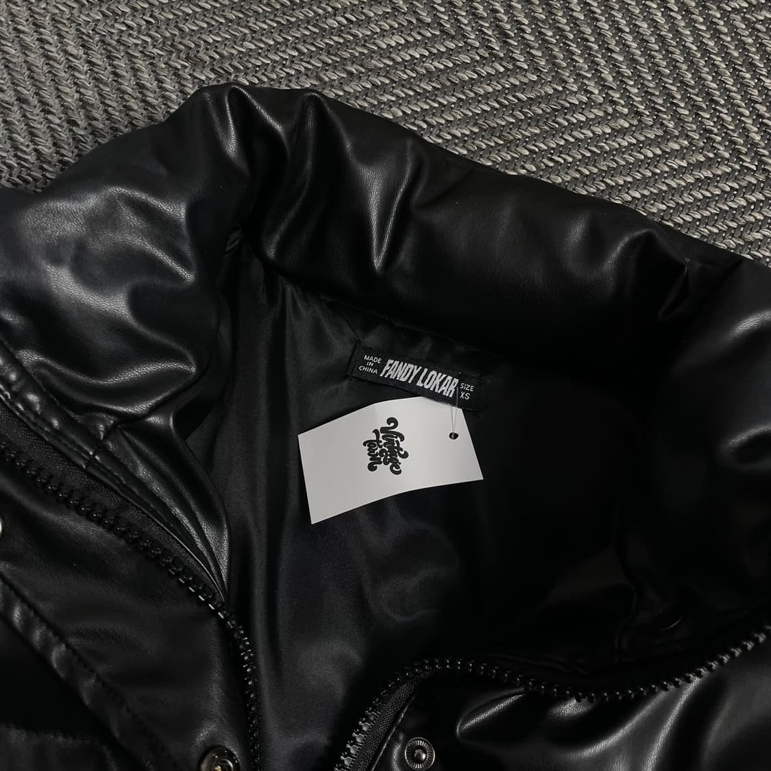 FANDY LOKAR 블랙 레더 크롭 숏패딩o 4197 상품이미지7