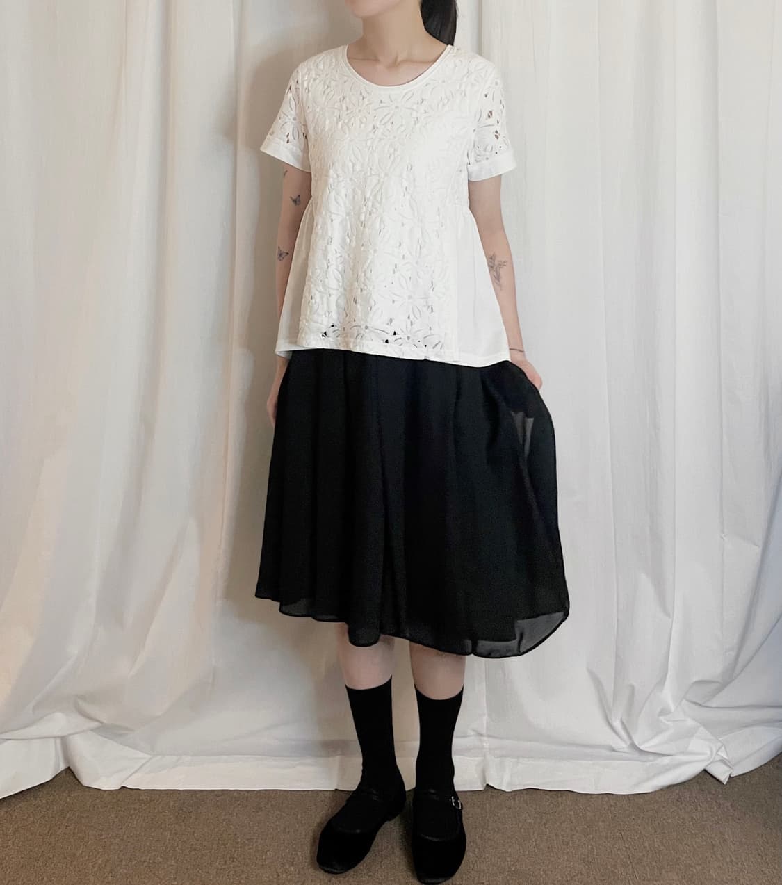 Punching Cotton Peplum Tee - White 상품이미지4