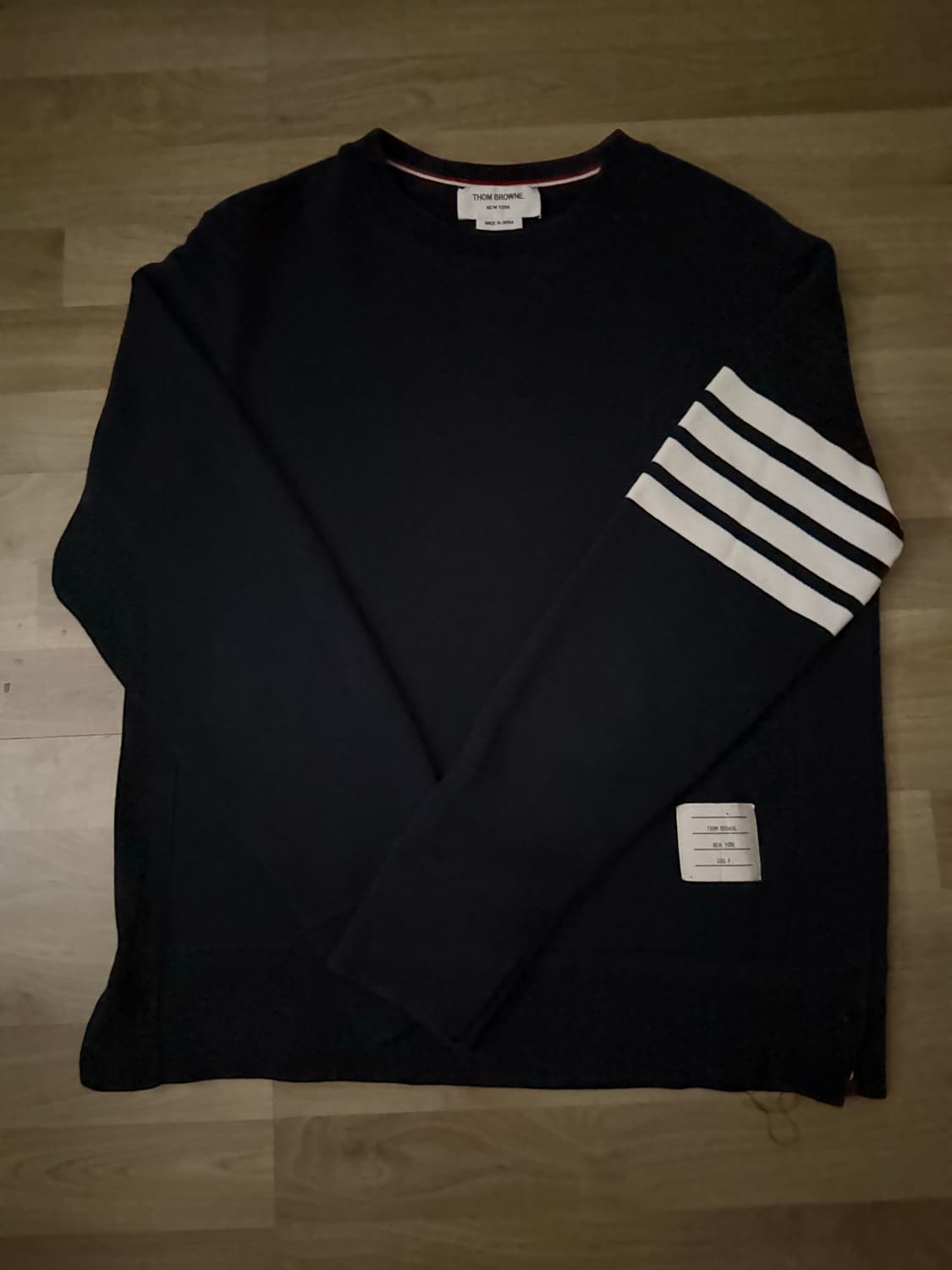 톰브라운 사선완장 맨투맨 4size 상품이미지1