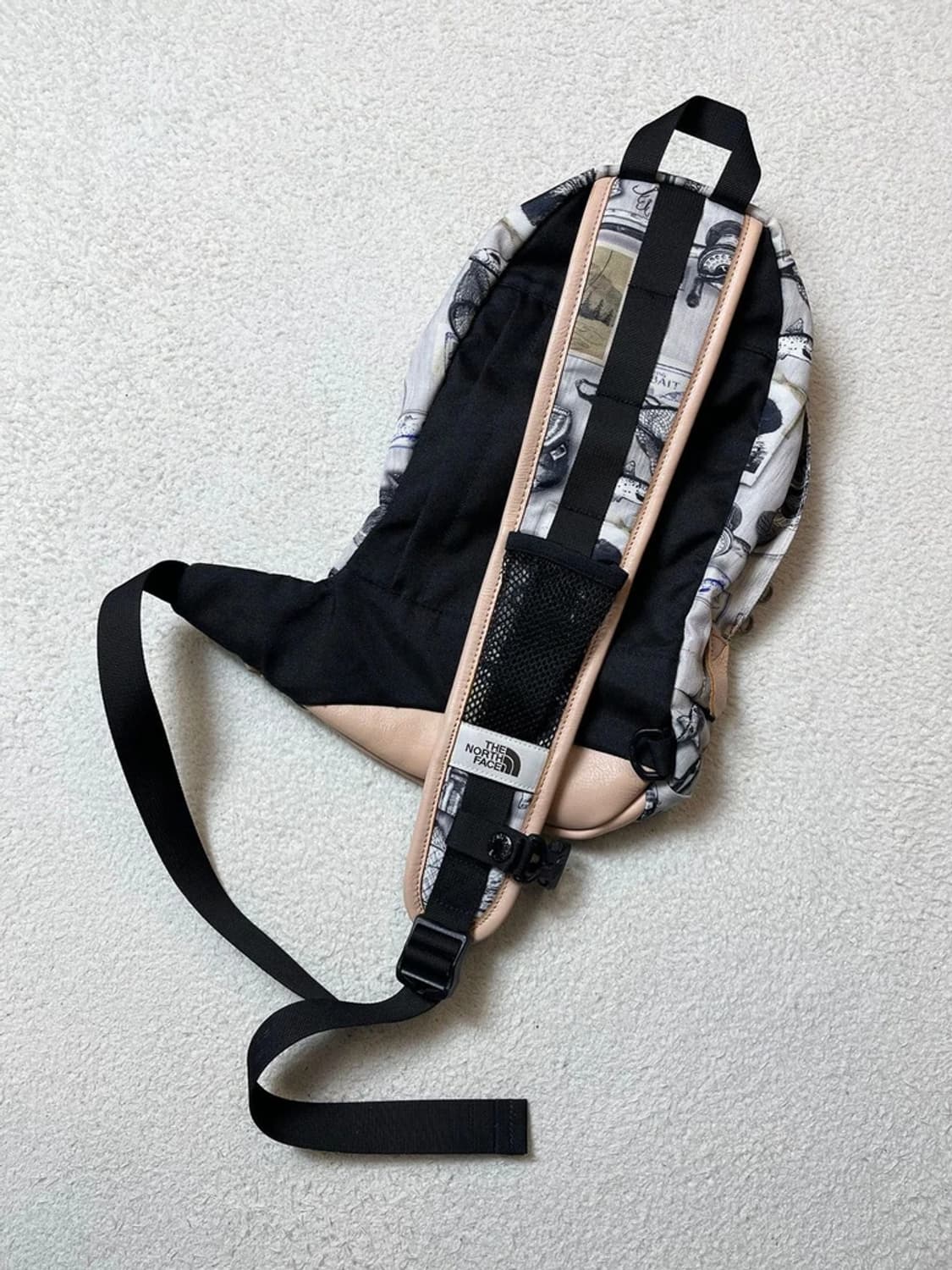 노스페이스 화이트라벨 패턴 프린팅 힙색 가방 A1690 상품이미지6