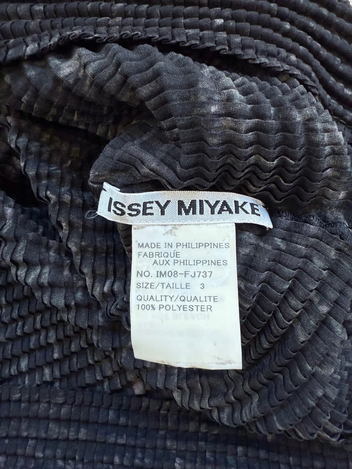 이세이 미야케 플리츠 브이넥 탑 상품이미지4