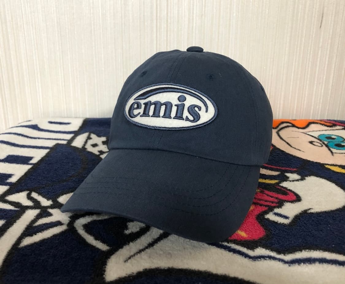 이미스(EMIS) 톤 온 톤 와펜 볼캡/네이비 상품이미지1