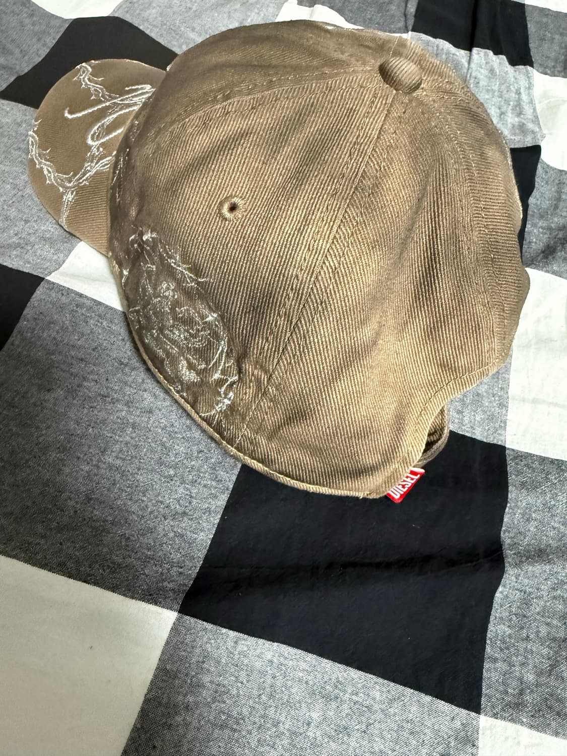 디젤 디스트레스드 볼캡 2사이즈 상품이미지3