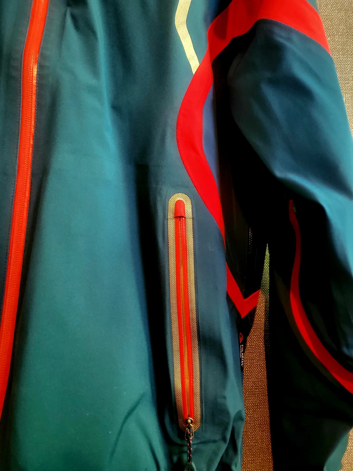 [미사용 택달린 새상품] 네파-남자 등산 바람막이 상품이미지3