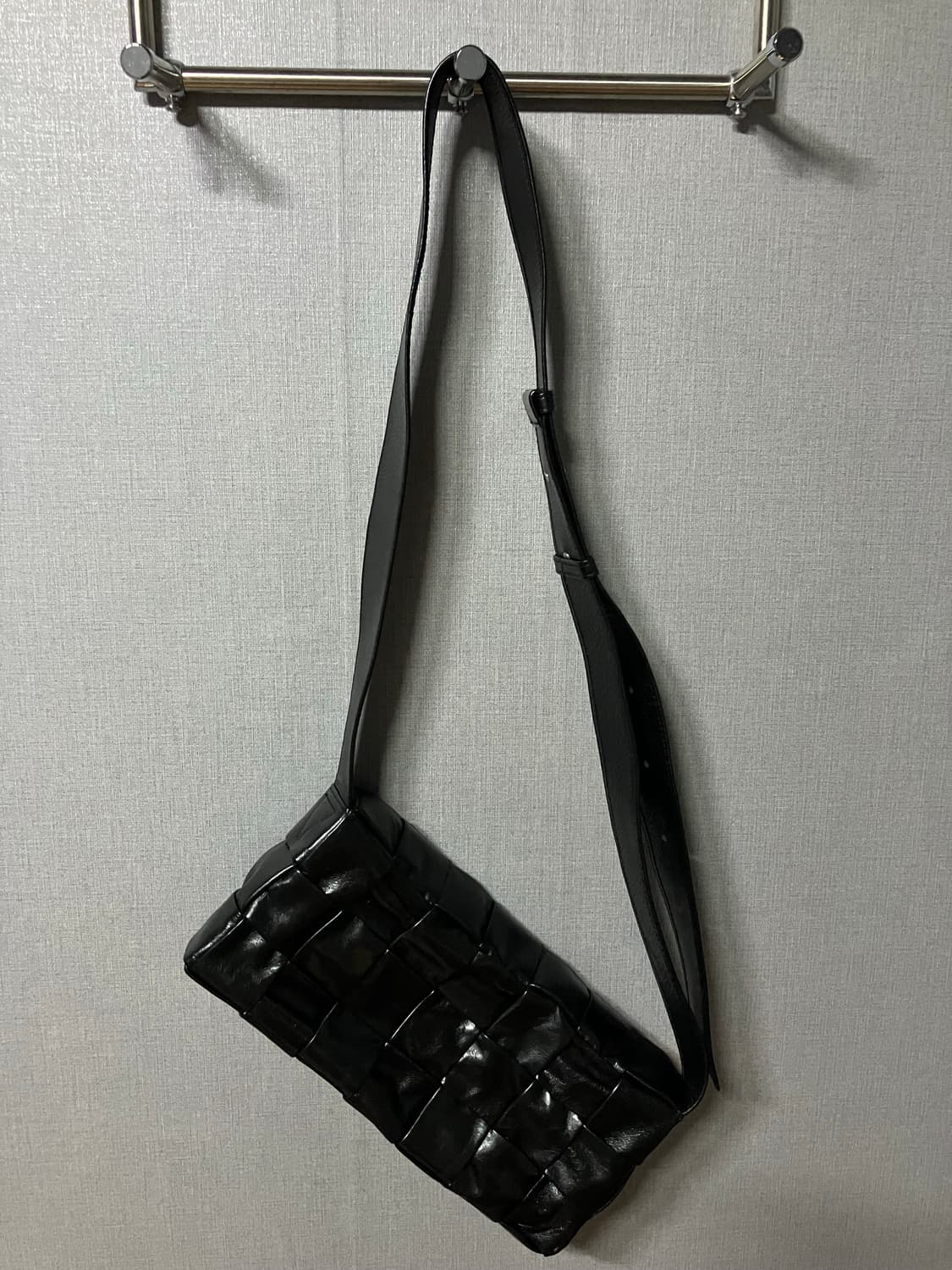 21fw 보테가 카세트백 블랙 상품이미지4