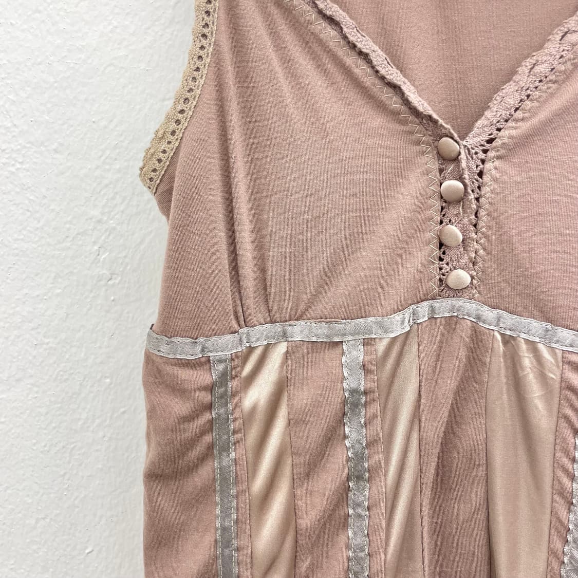 dusty rose lace trim camisol 상품이미지3