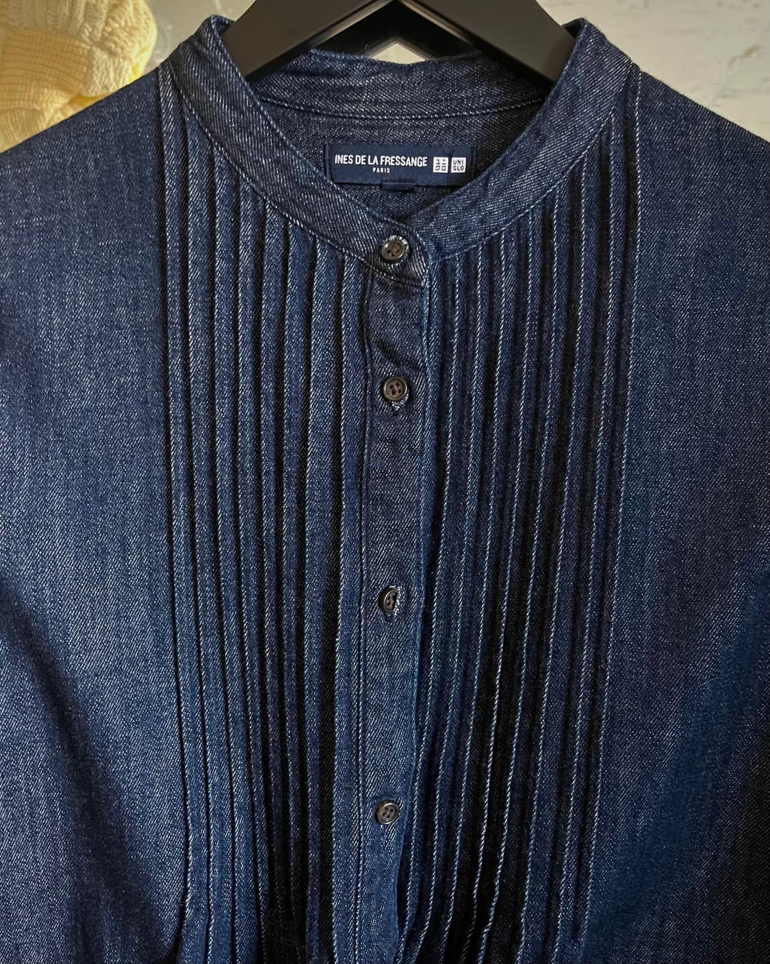 Inès de la Fressange X ユニクロ Denim Shirt 상품이미지4
