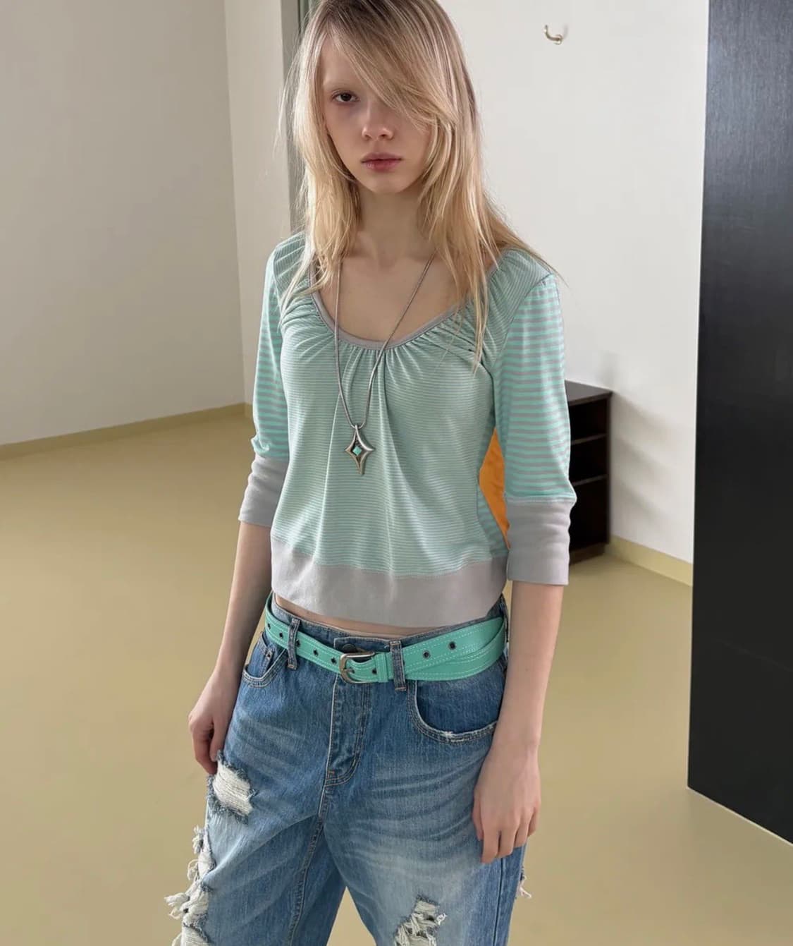 헤레틱 BUTTON STRIPE ASYM HENLEY T-SHIRT 상품이미지1