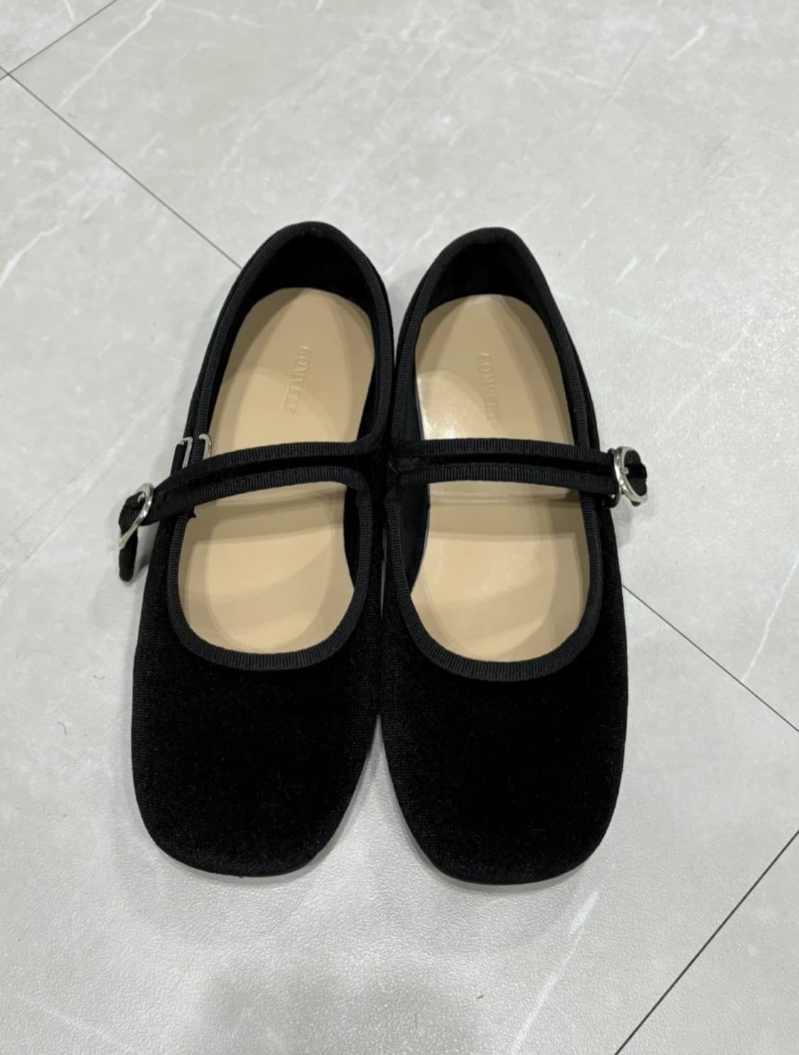 플랫슈즈 230 상품이미지1