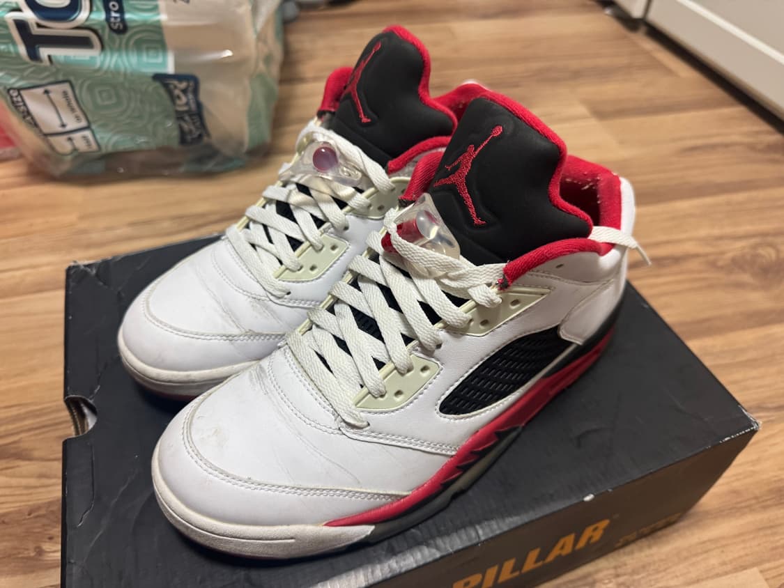 에어조던5로우 파이어레드 상품이미지1