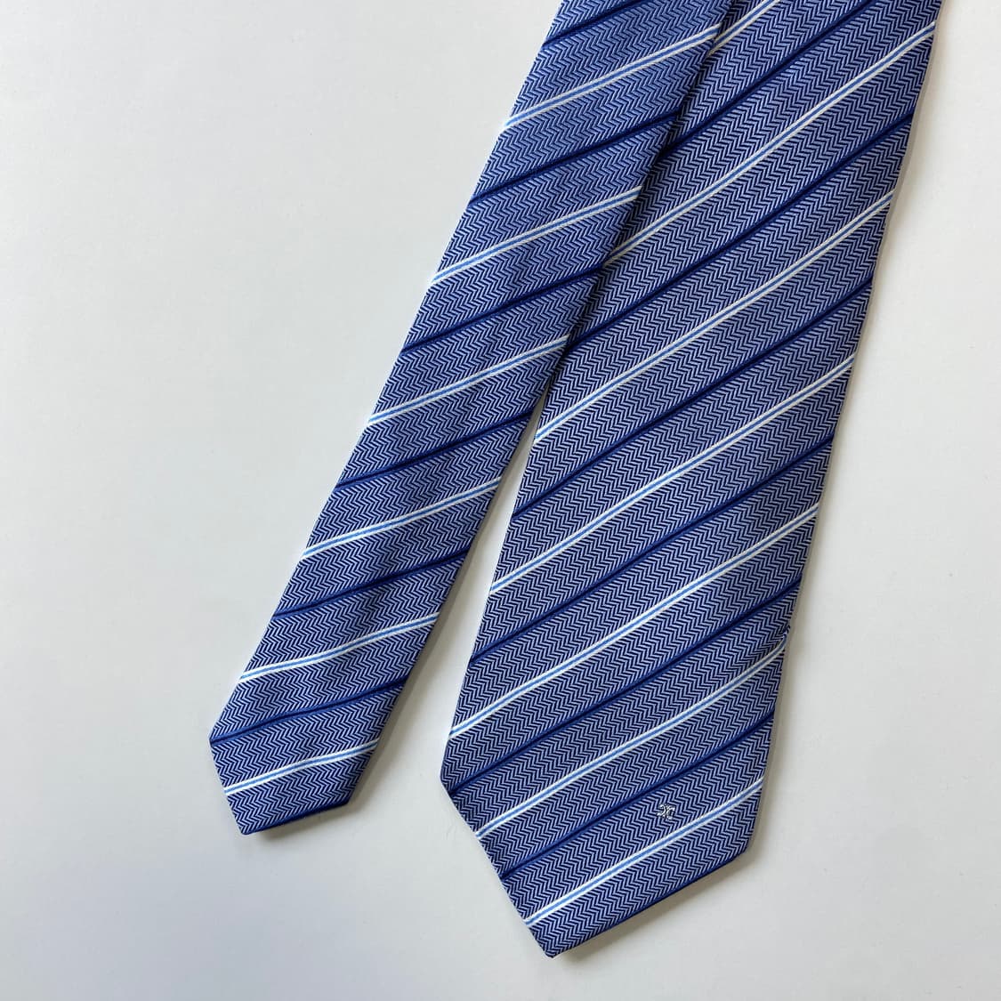 신형 셀린느(CELINE) 심플로고 정품 명품 넥타이8.6cm 상품이미지2