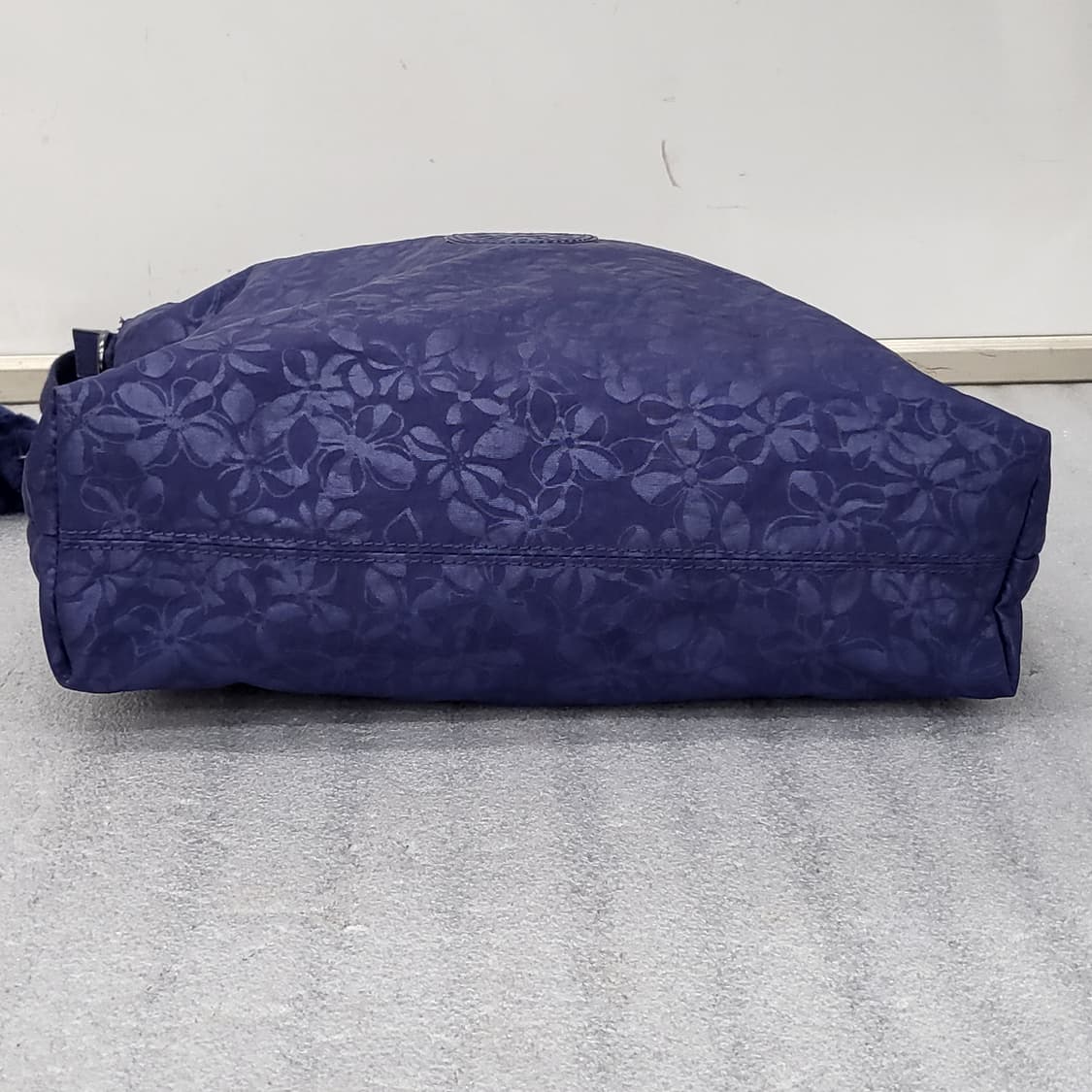 키플링 정품 매력적인 네이비 색상 대형 토트백 상품이미지8