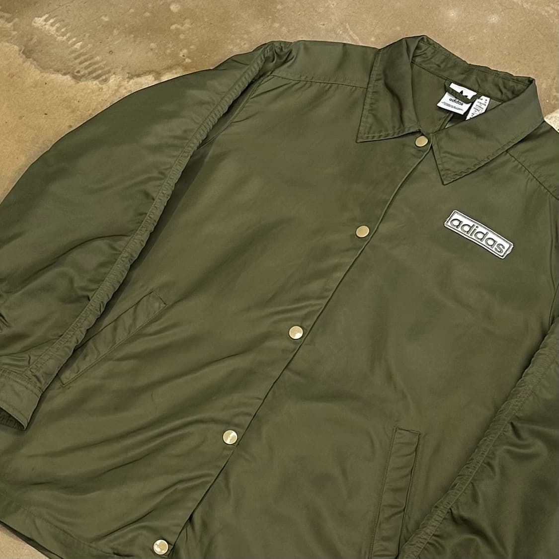 M 아디다스 아디브레이크 올리브 코치 자켓 상품이미지1