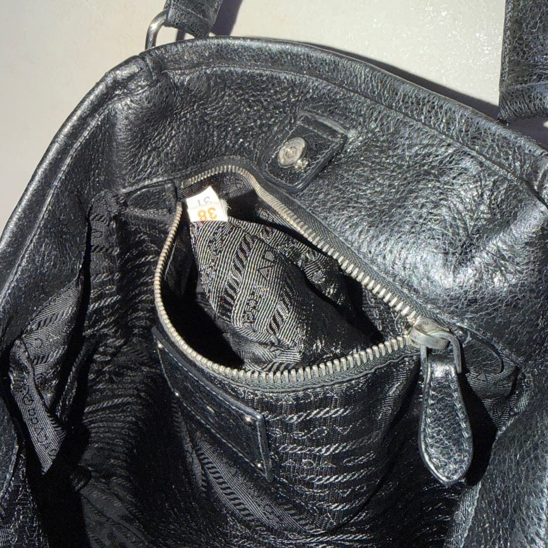 프라다 은장 레더 블랙 숄더&토트백 상품이미지9