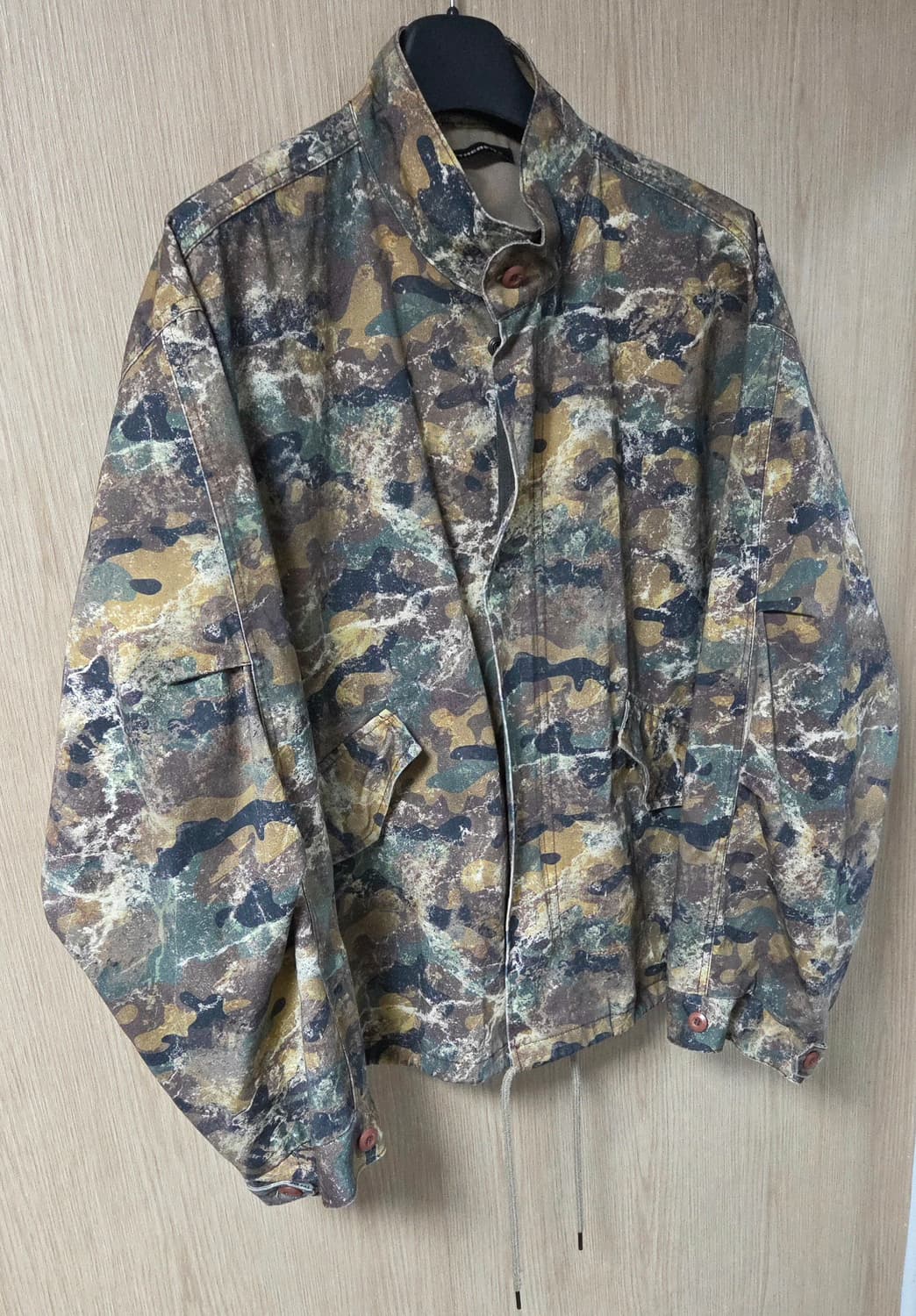 (착샷) 아더피츠 숏 카멜 야상 모즈 코트 상품이미지2