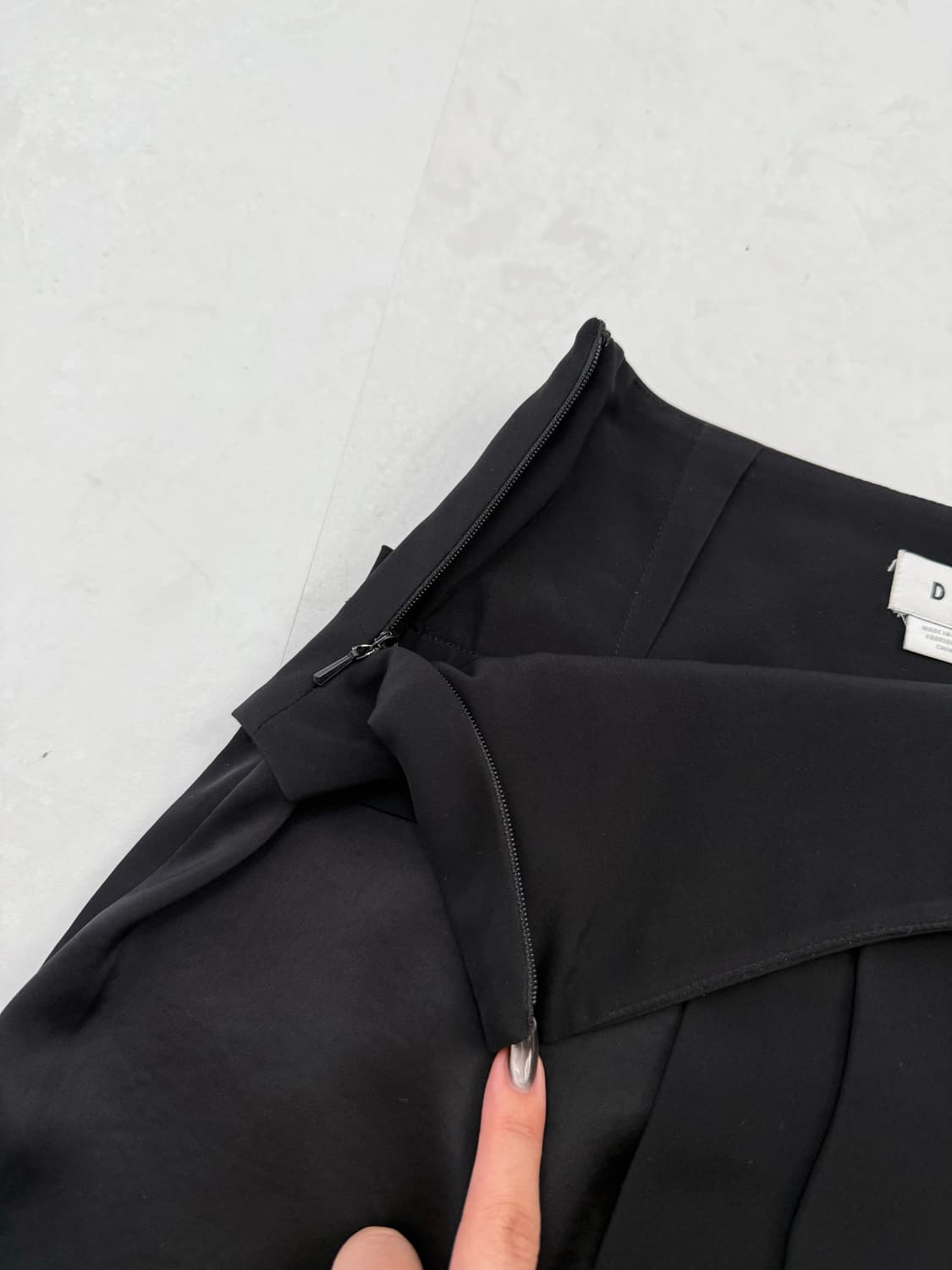 DKNY 언발 플리츠 스커트  상품이미지7