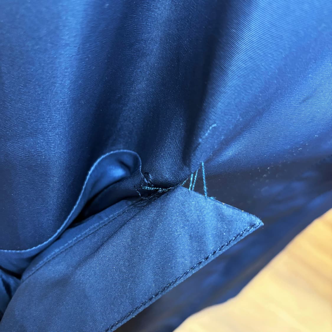 크리스찬 디올 프레타포르테 싱글 롱코트 숄더 퍼프 스티치 디테일 블루 상품이미지8