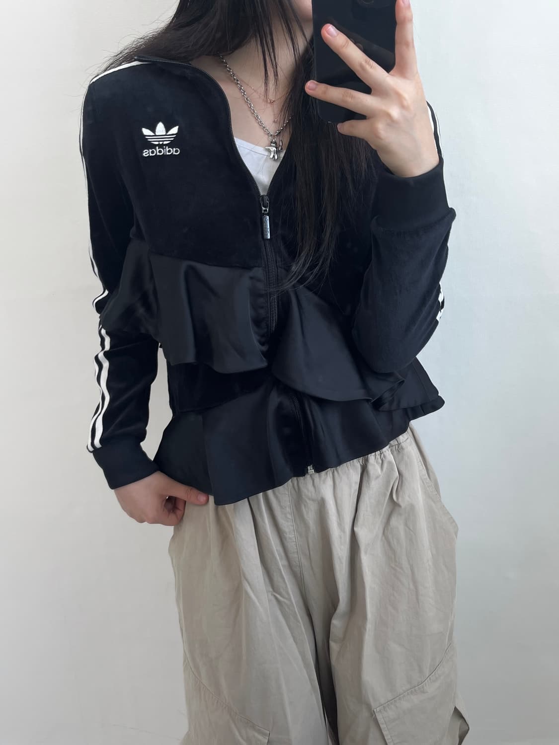 Adidas 아디다스X 제이쿠 블랙 벨루어 프릴 트랙탑 상품이미지3