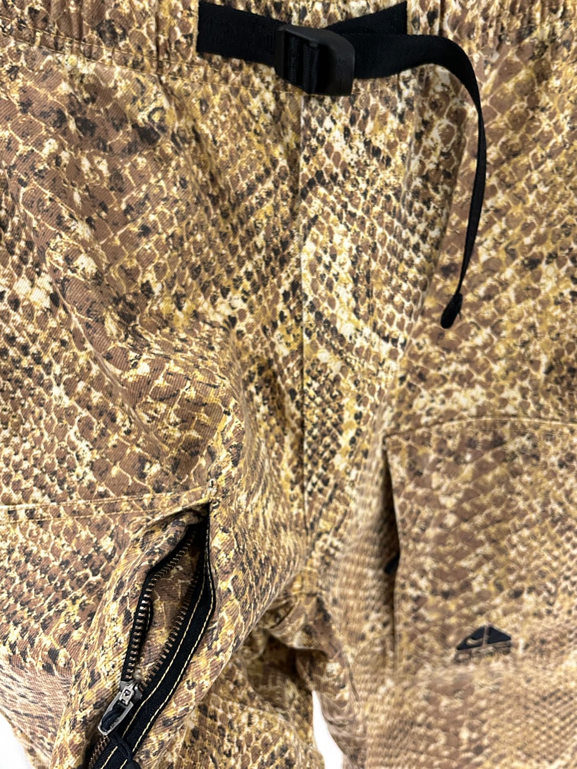 Supreme x Nike ACG Snake Pants 상품이미지3
