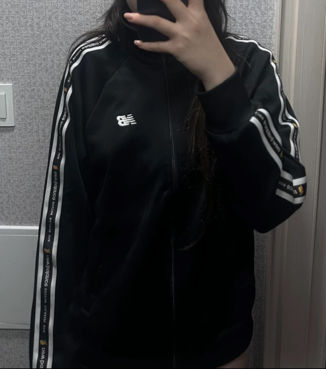 뉴발란스 저지 블랙 트랙클럽 100 L 상품이미지1