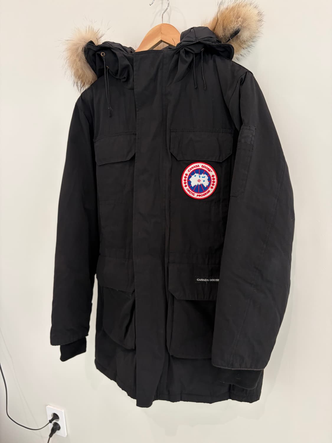 캐나다구스 블랙 패딩 상품이미지4