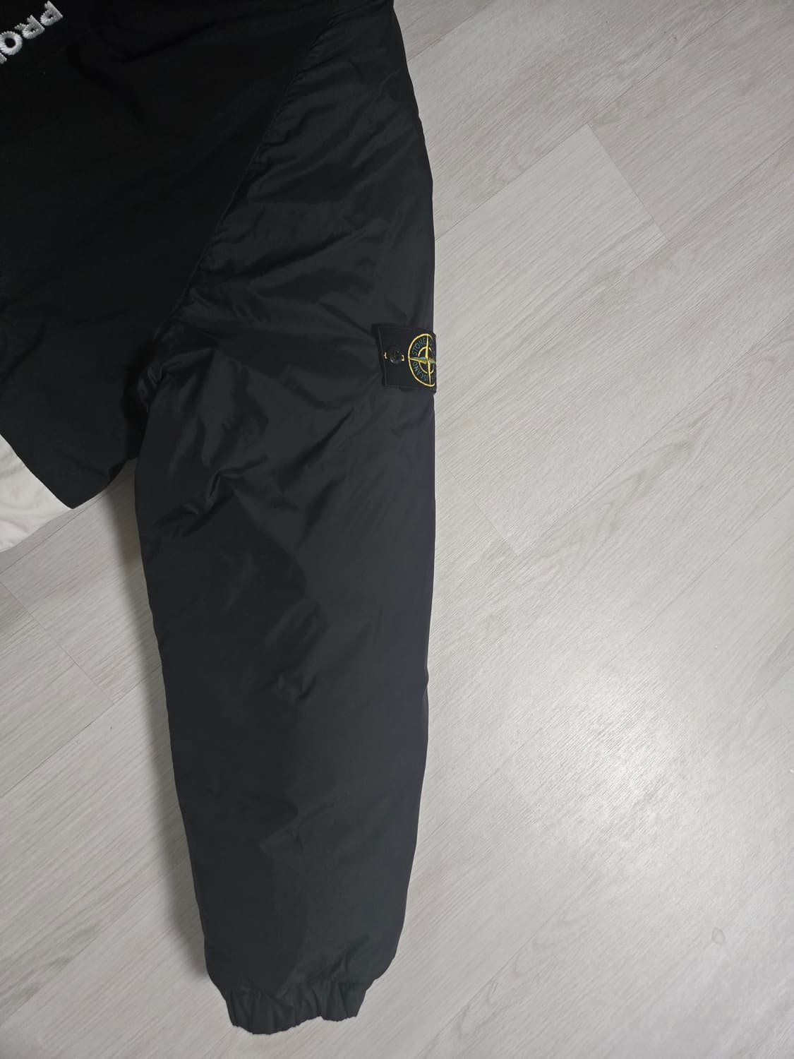 슈프림 스톤아일랜드 리버시블 패딩 L 상품이미지4