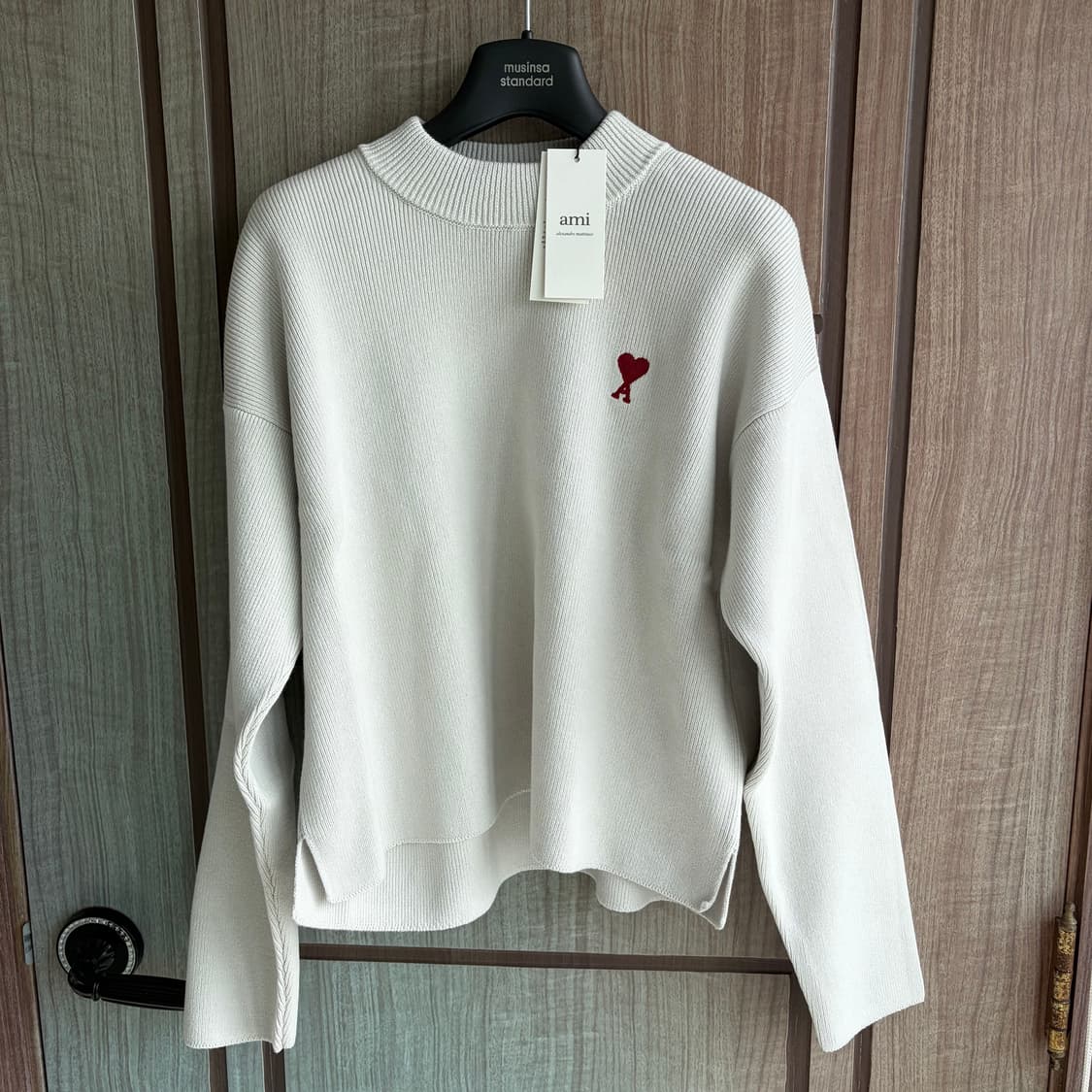 새상품(XS)아미 AMI 자수로고 니트 스웨터 상품이미지1