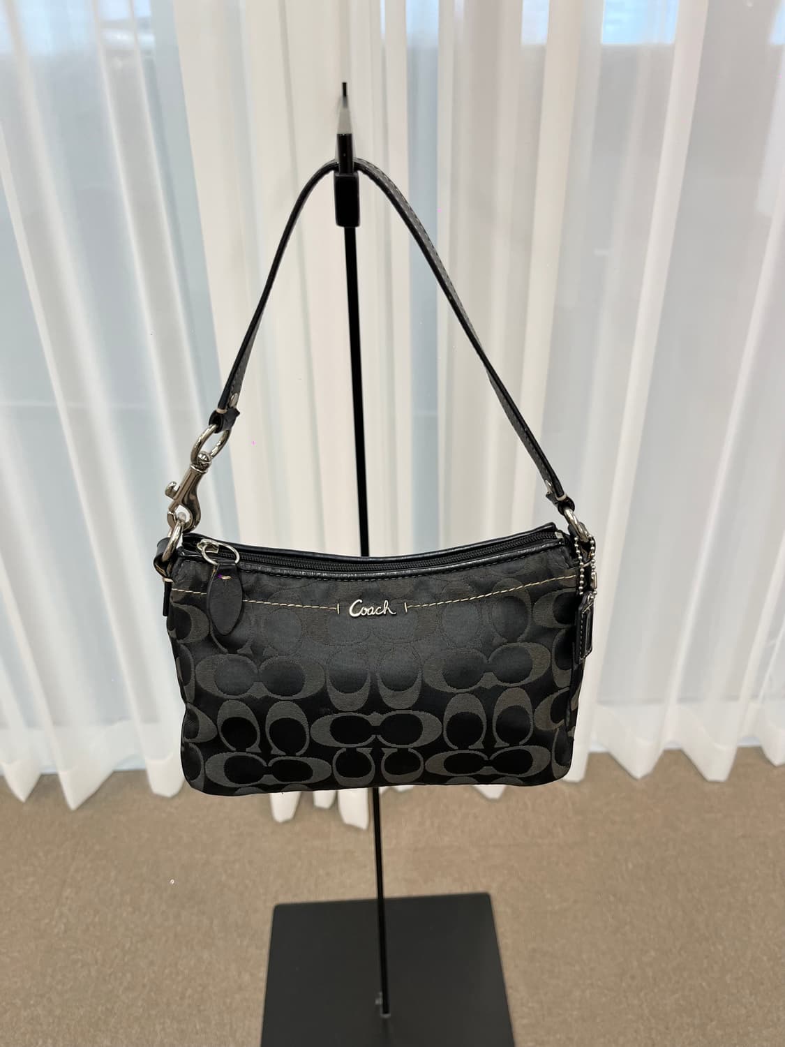 Coach Black Mini Bag 상품이미지1