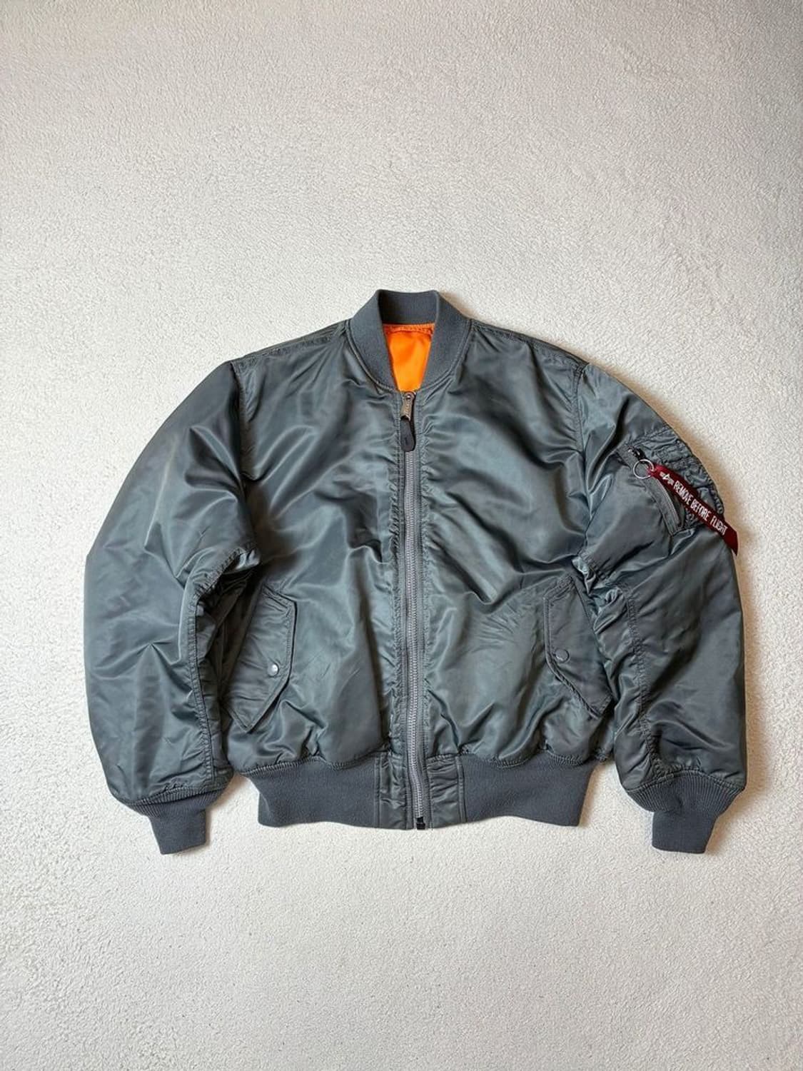 알파 인더스트리  MA-1 플라이트 재킷 PN7703 상품이미지1