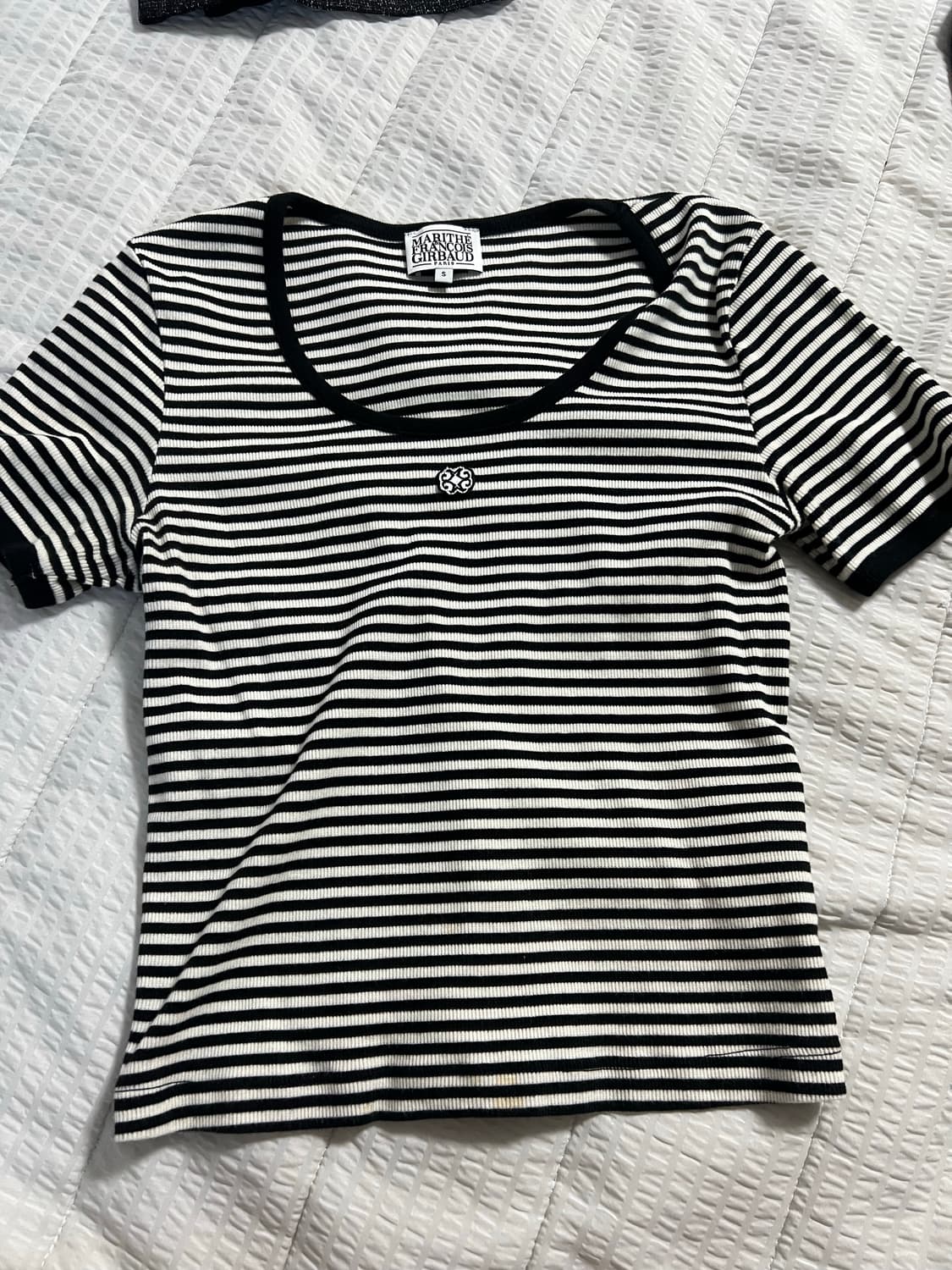 마리떼프랑소와 W DEEP NECK RINGER TEE black 상품이미지3