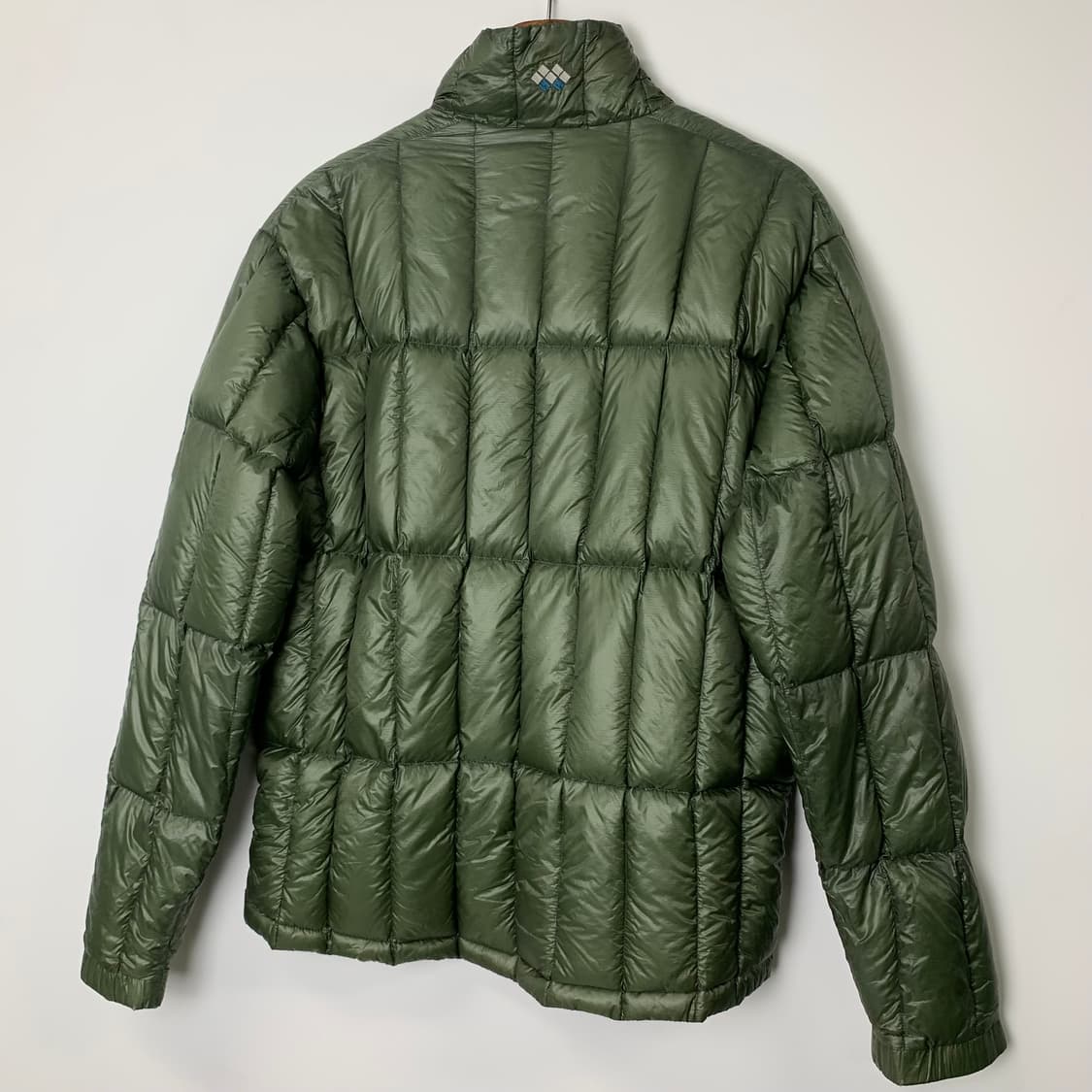 몽벨 플라즈마 ex1000 카키 경량 퀼팅 패딩 상품이미지3