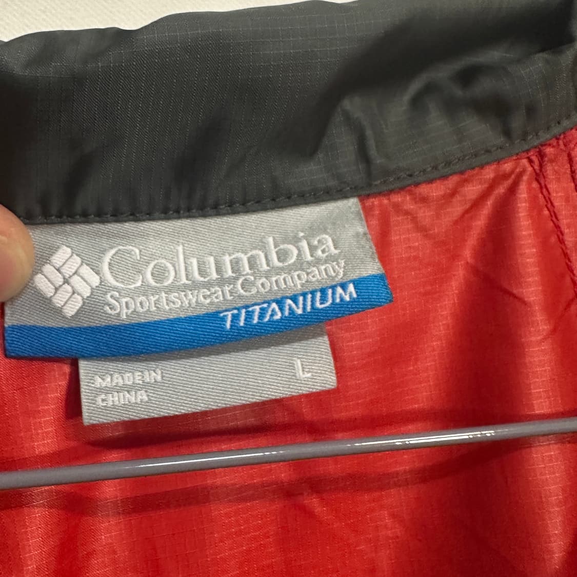 Columbia 타이타늄 바람막이 레드 L 상품이미지2
