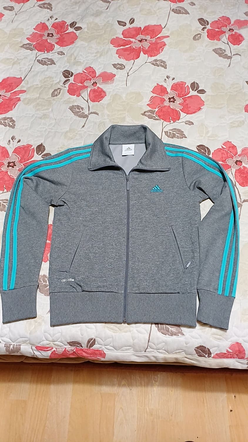 아디다스 크롭저지 85 여성55 가슴45 기장55 상품이미지1