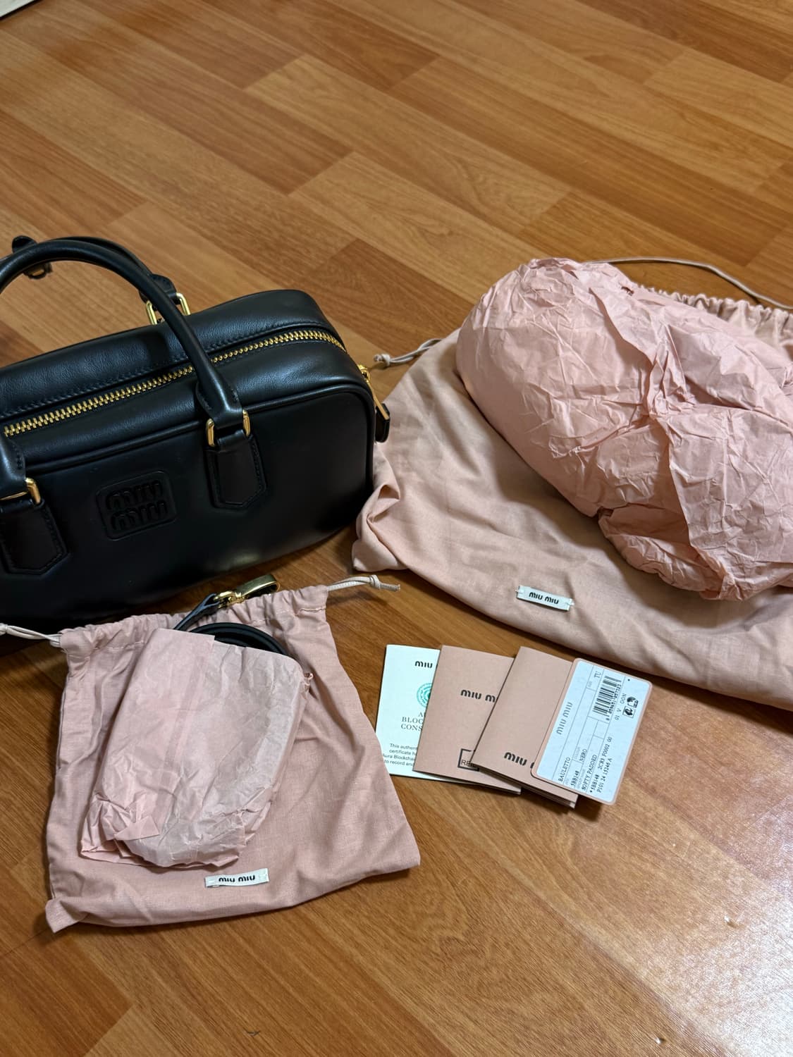 [미우미우] 아르카디 라지 블랙 상품이미지3