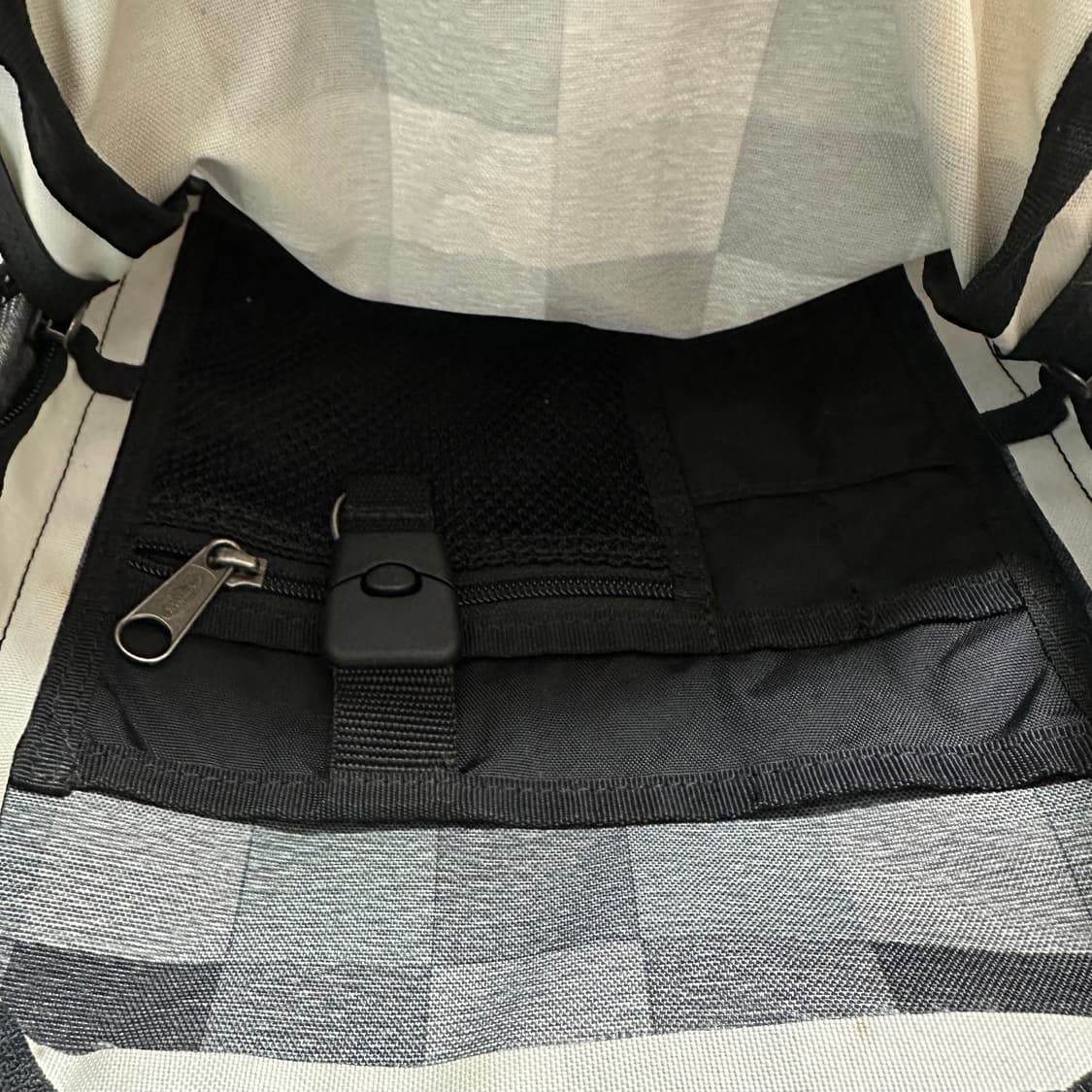 이스트팩 USA 체크 패턴 백팩 가방 상품이미지7