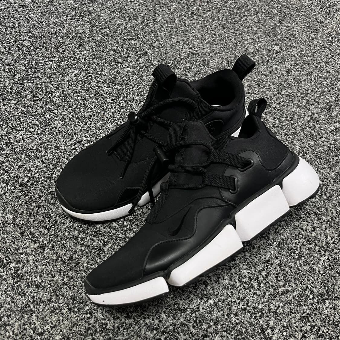 나이키 포켓 나이프 DM  운동화 250 상품이미지2