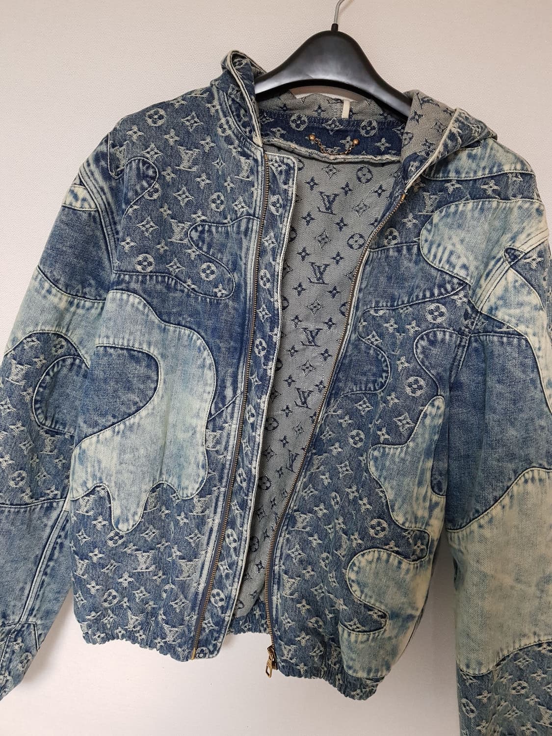 루이비통 니고 모노그램 데님 후드 자켓 상품이미지10